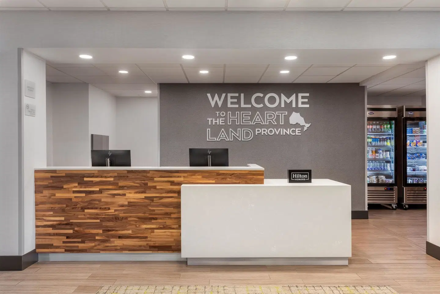 Hampton Inn & Suites by Hilton Windsor LOUNGE_LOBBY