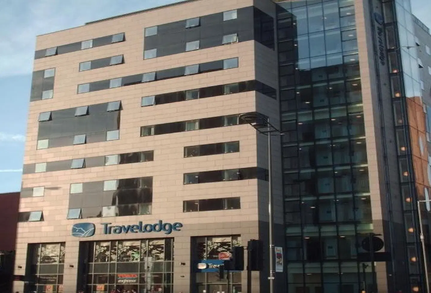 Travelodge Liverpool Central The Strand EXTERIOR
