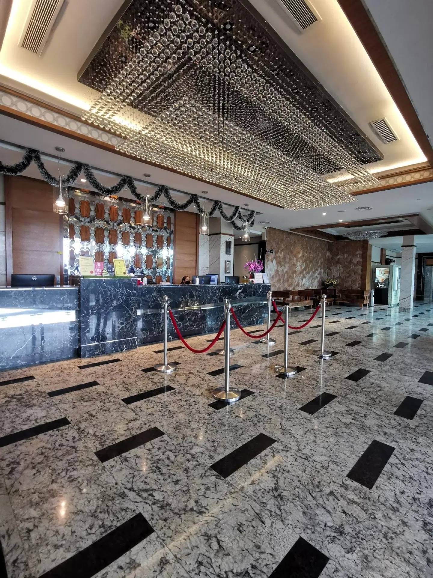 NU Hotel INDOOR_POOL