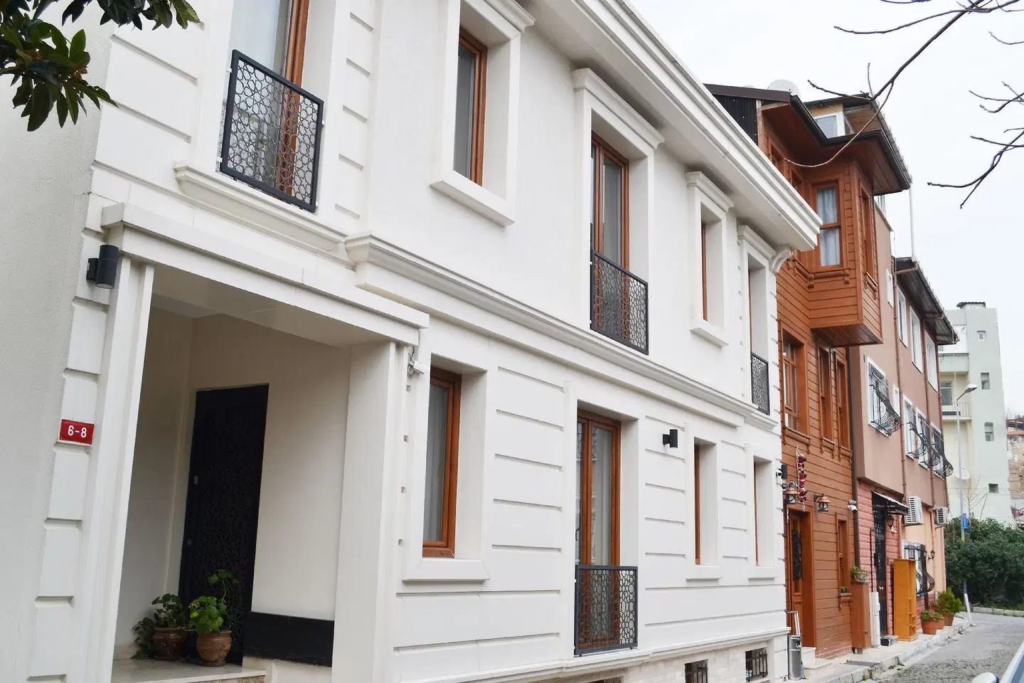 Lalinn EXTERIOR