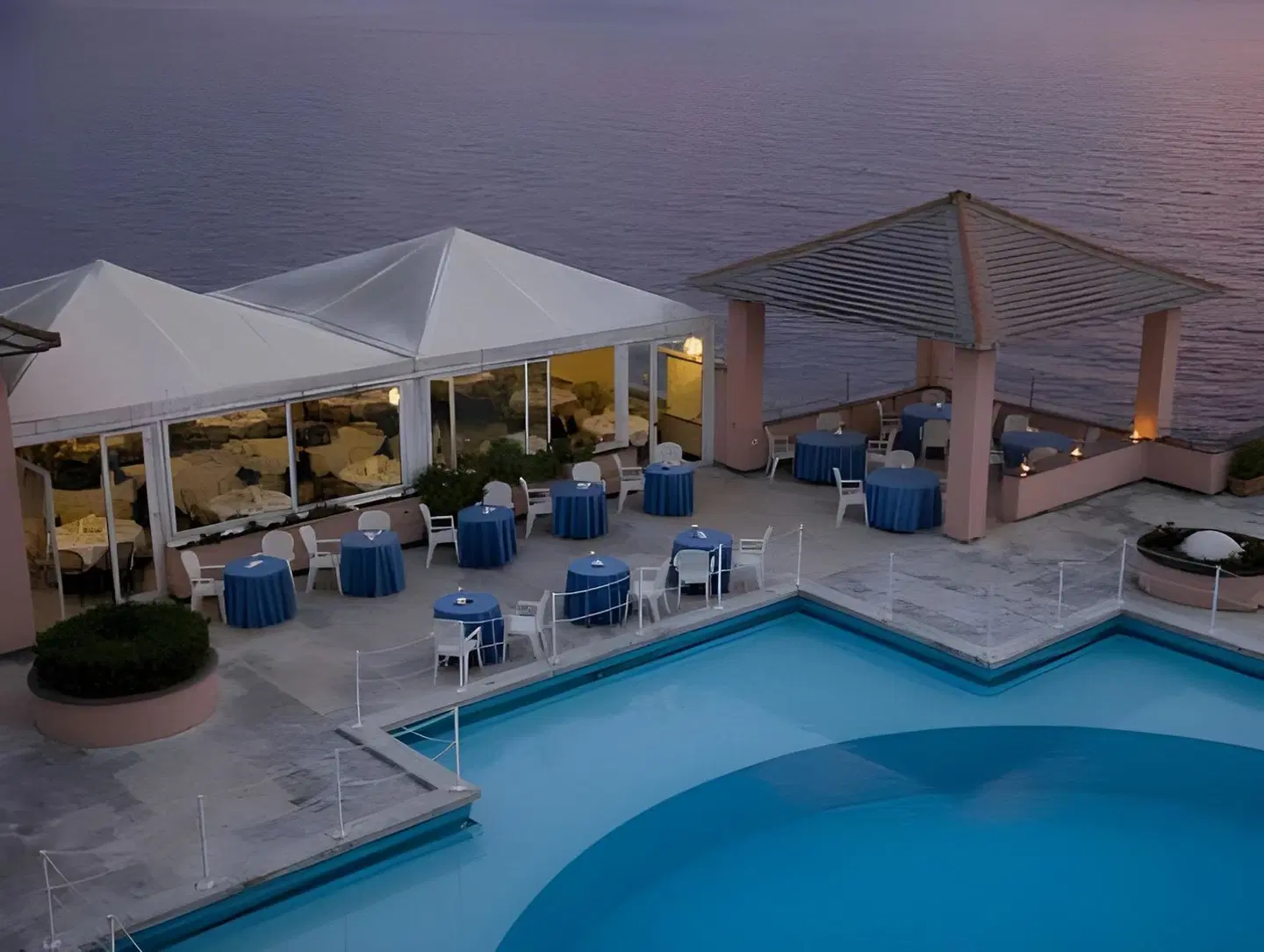 Punta San Martino Hallenbad