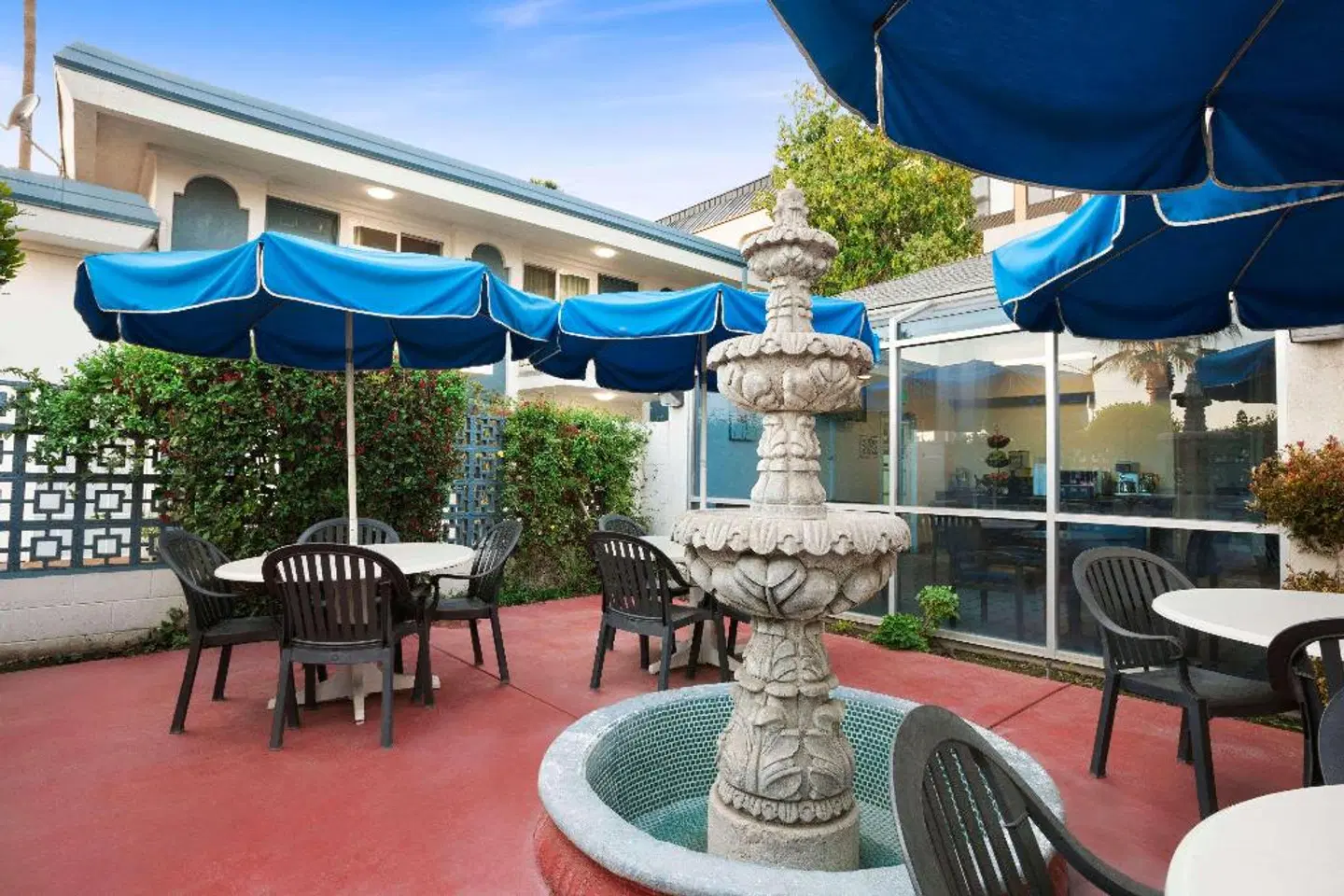 Travelodge by Wyndham Bakersfield Terrasse