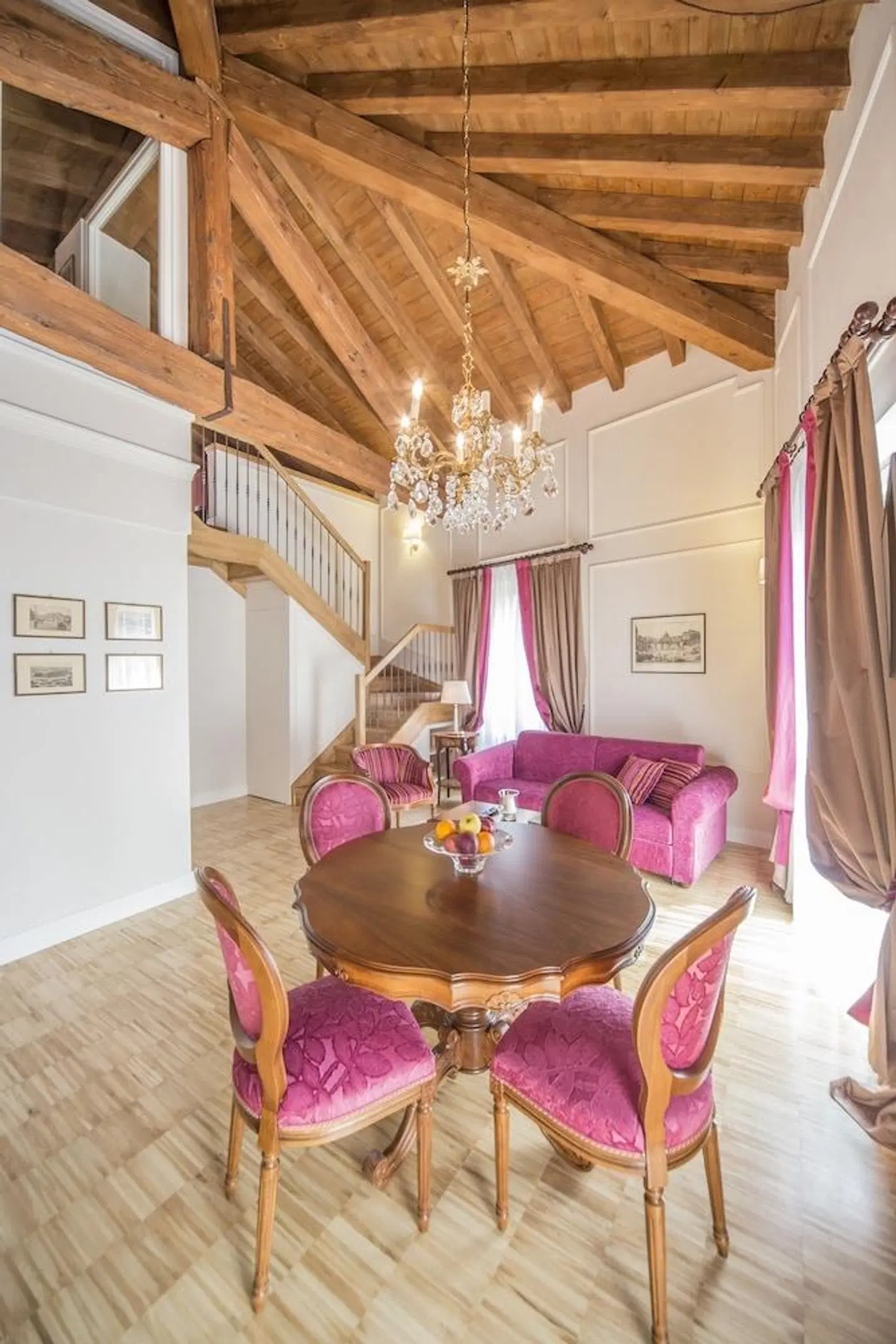 Lady Capulet Apartments LOUNGE_LOBBY
