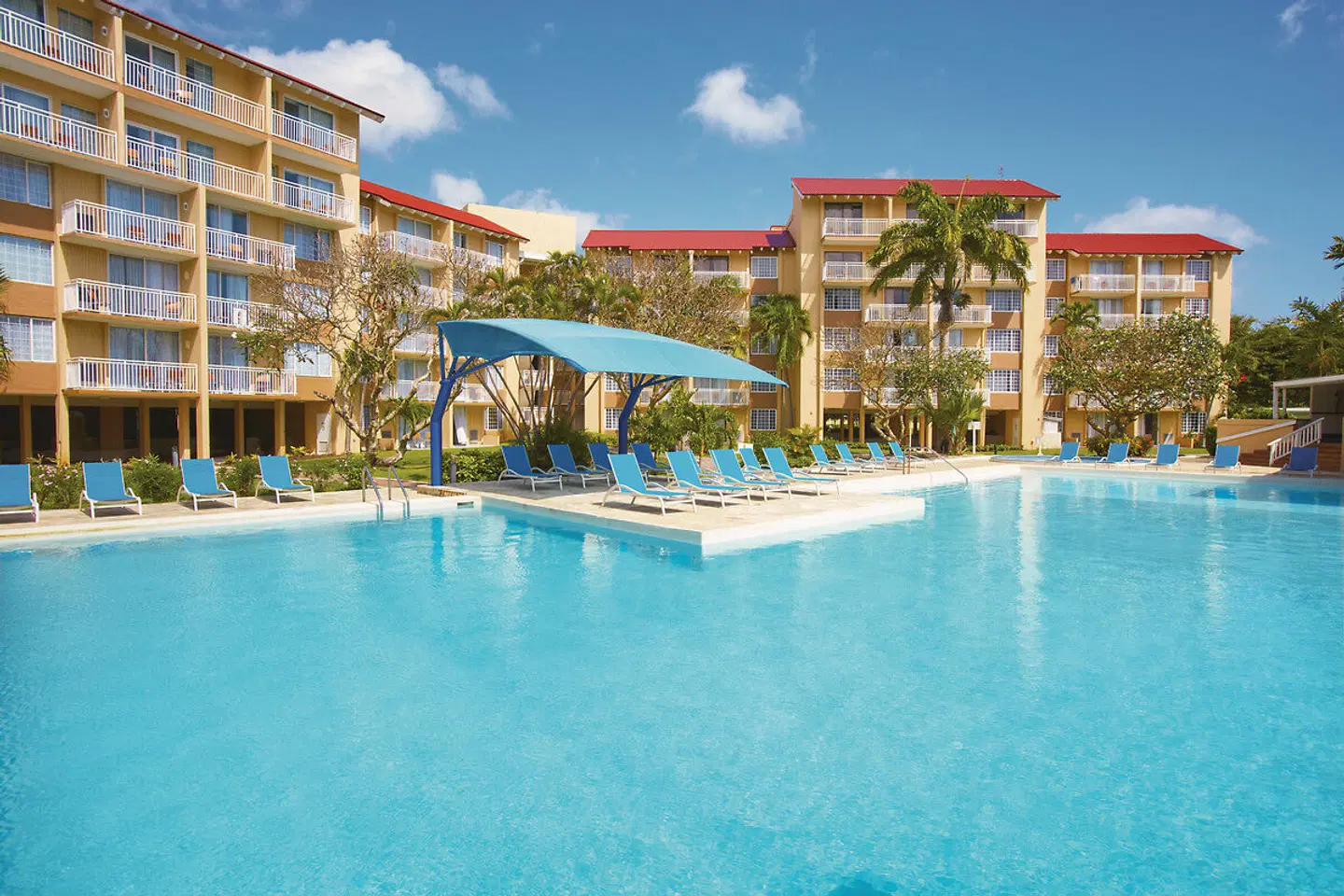 Divi Southwinds Beach Resort OUTDOOR_POOL