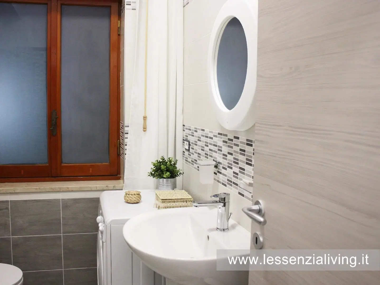 L'essenzial Living Badezimmer