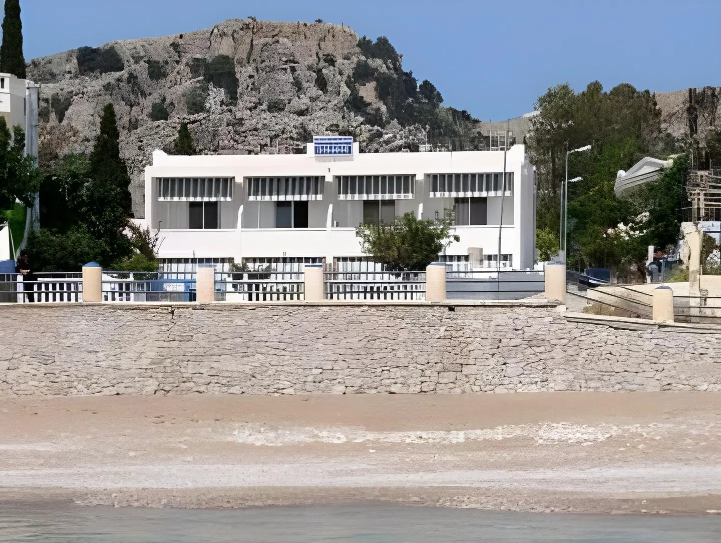 Antonios Apartments Strand