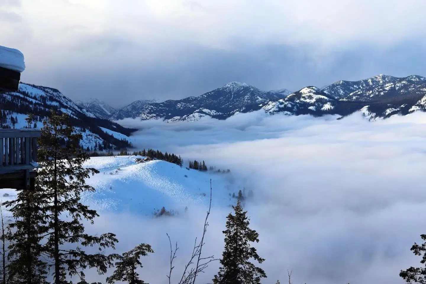 Sun Mountain Lodge LANDSCAPE