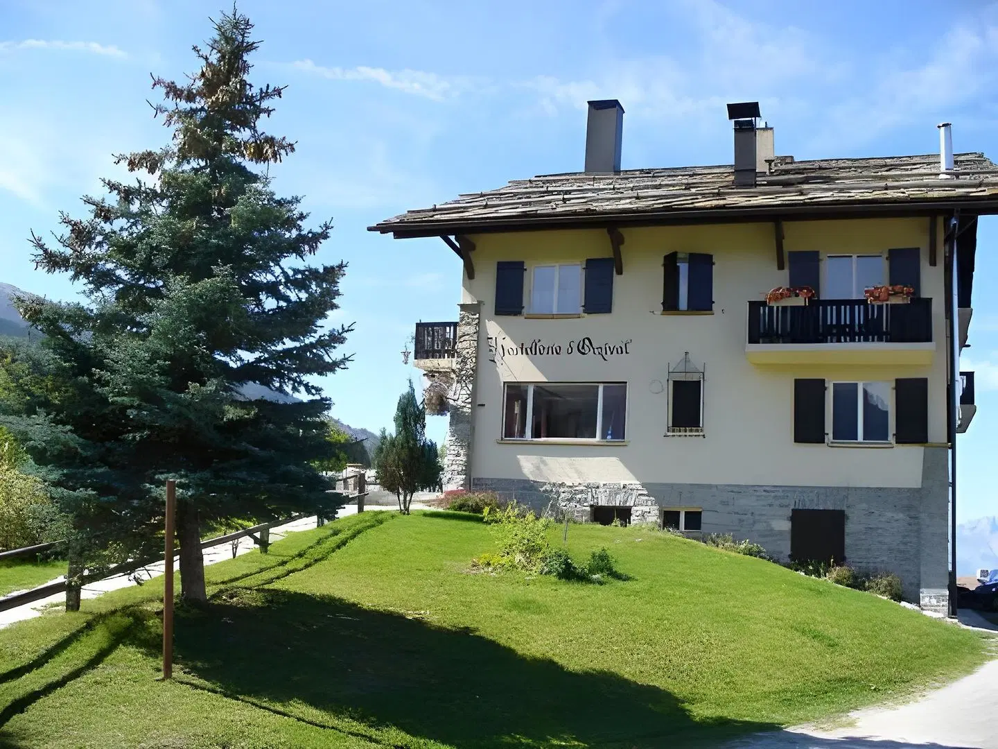 Hostellerie D'Orzival EXTERIOR