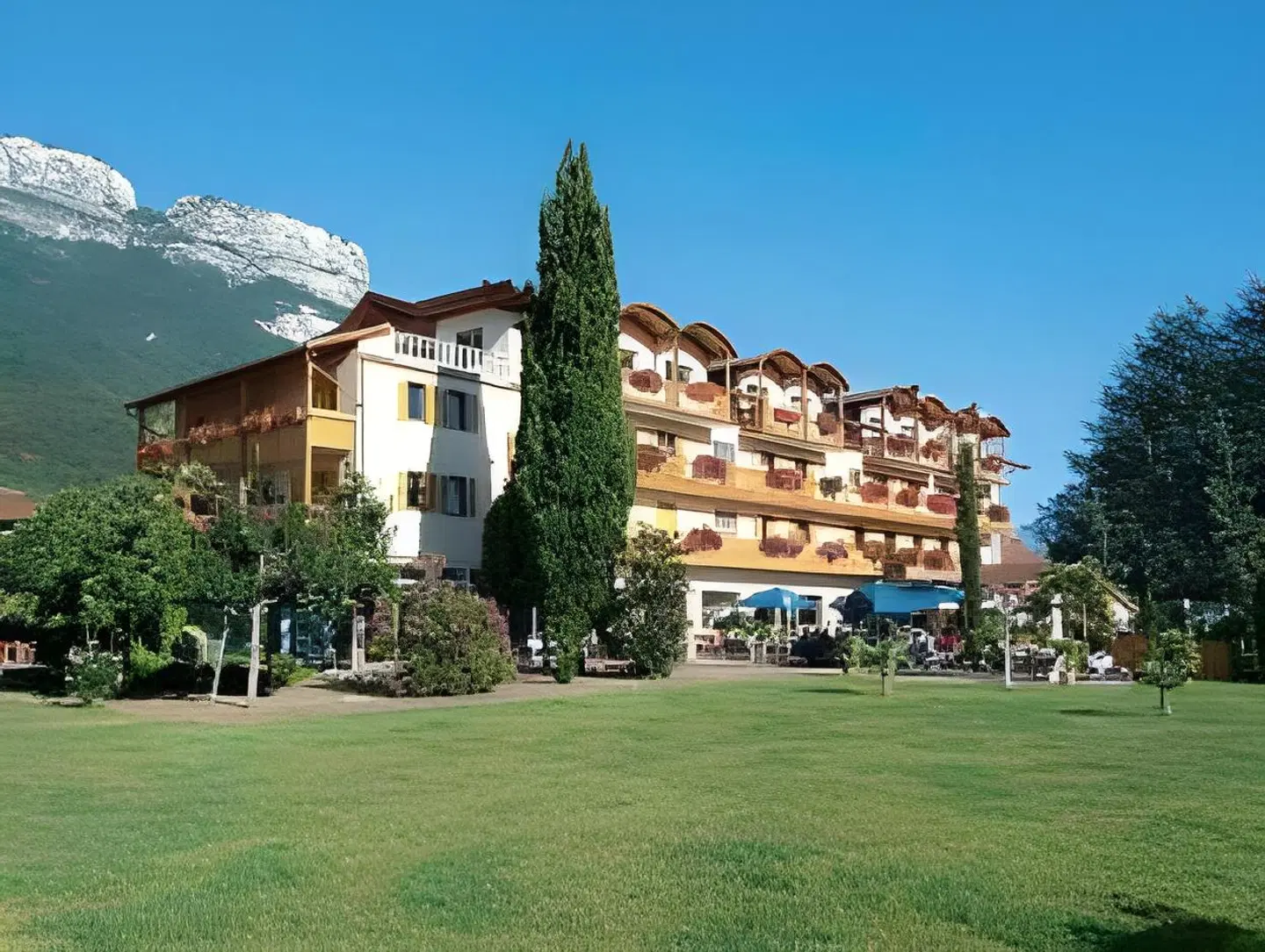Weingarten EXTERIOR