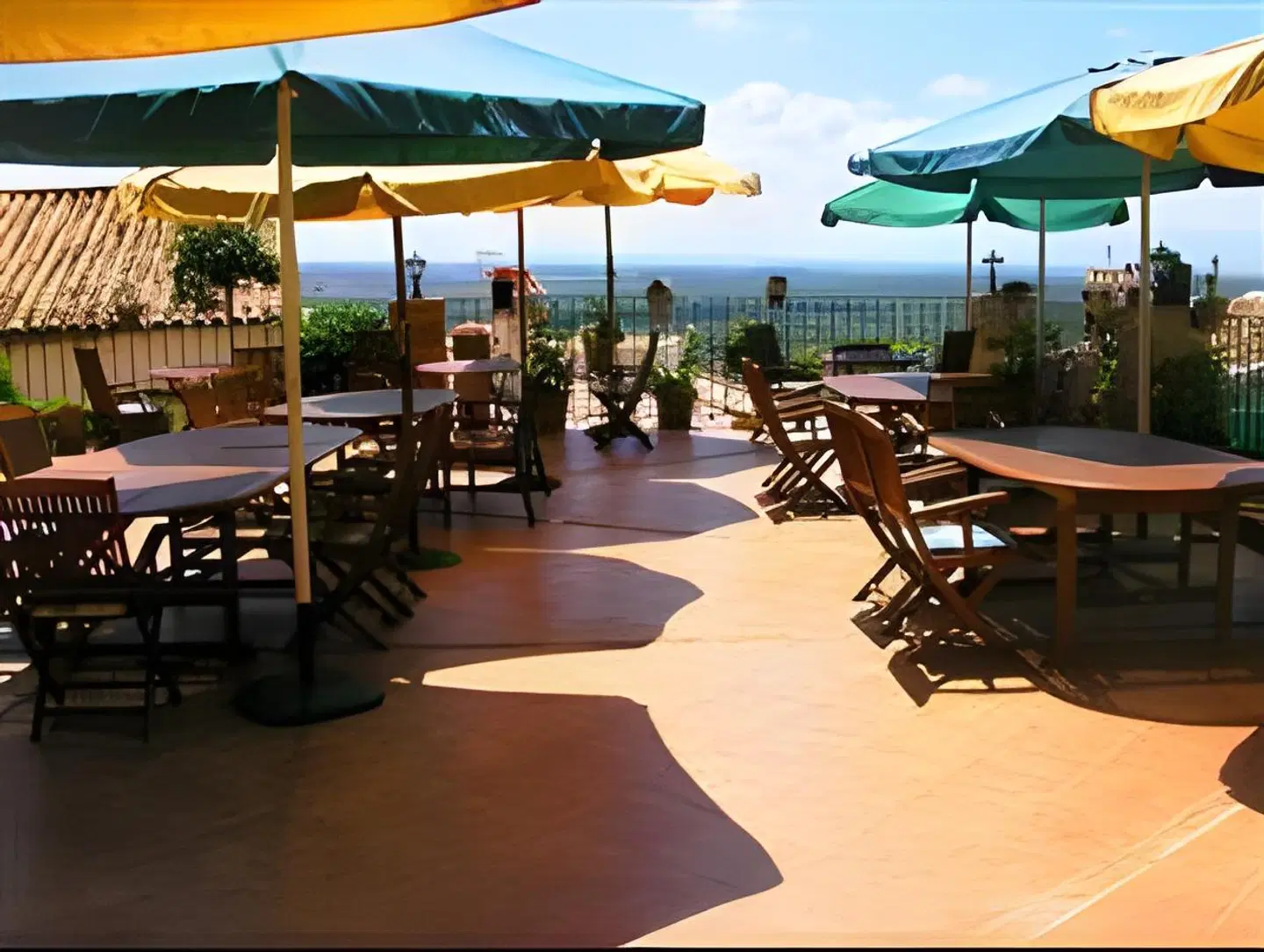 Palacio Guzmanes Terrasse