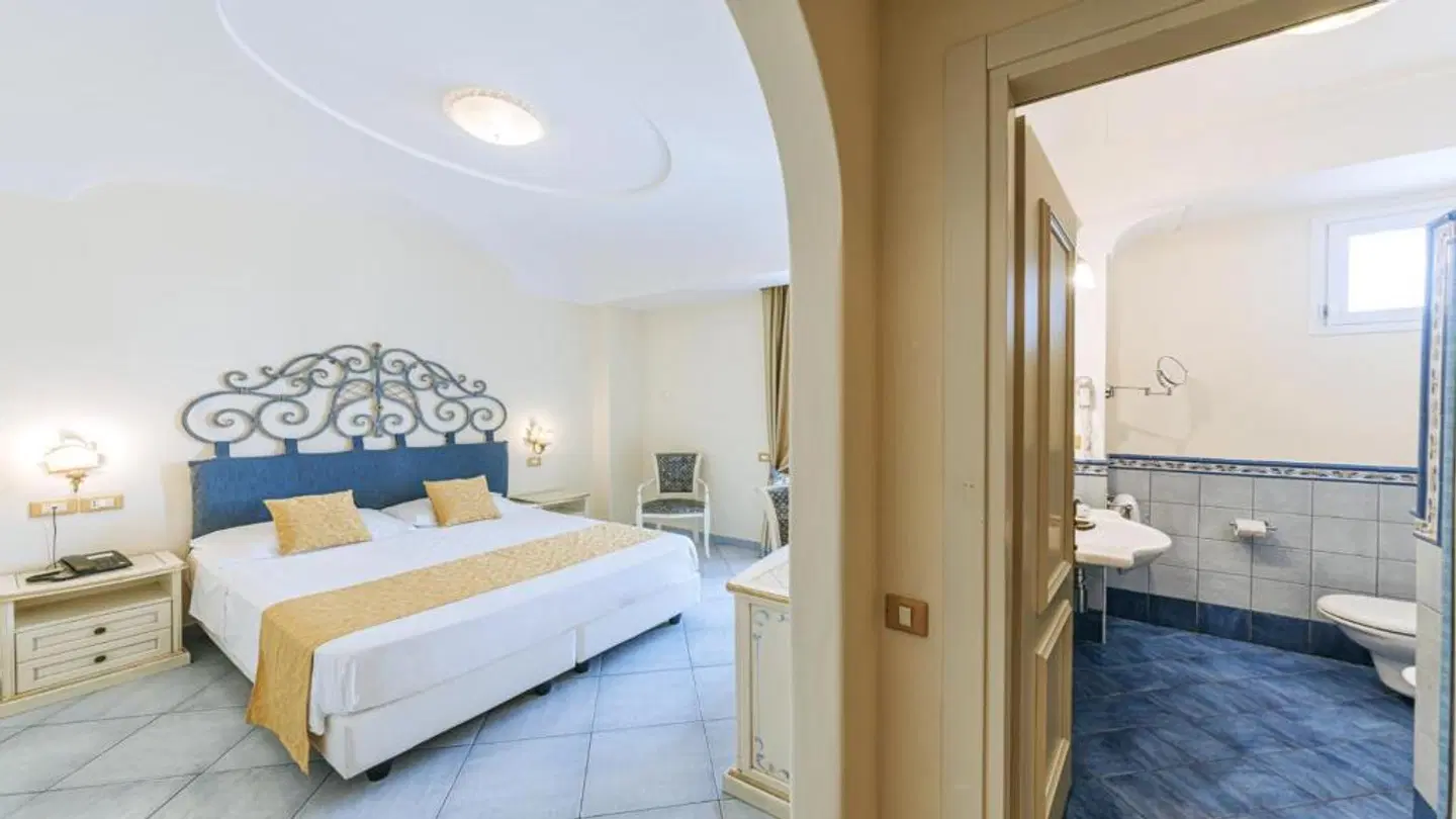 Nettuno ROOM_EXAMPLE