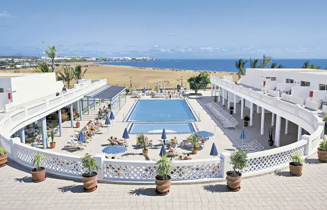 Las Costas OUTDOOR_POOL
