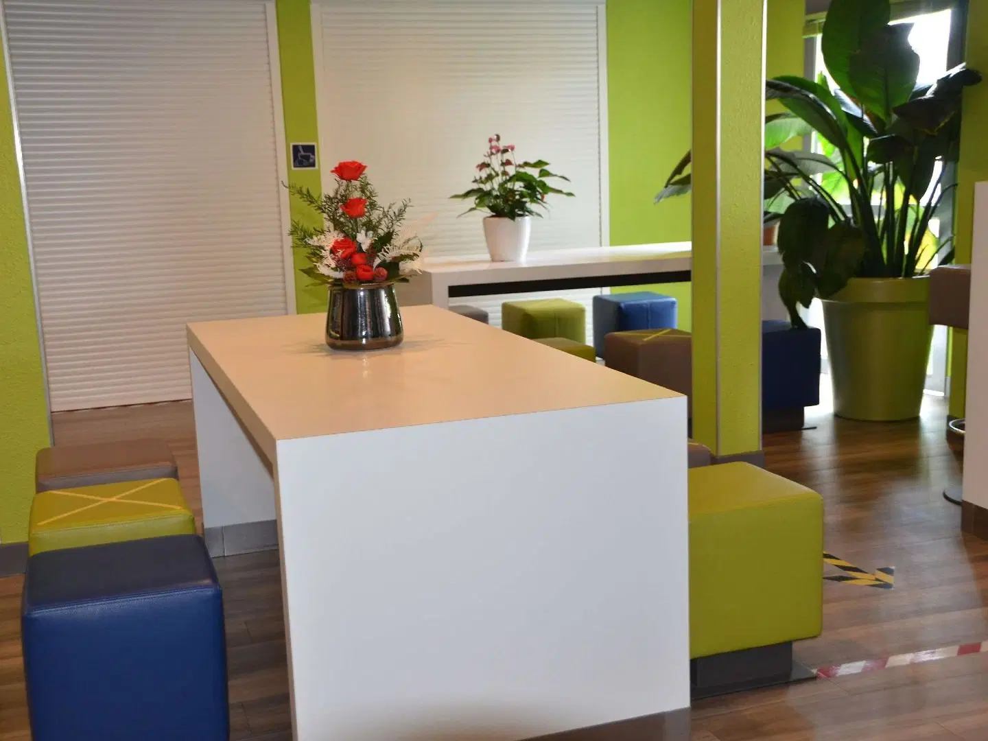 ibis budget Rouen Nord Isneauville LOUNGE_LOBBY