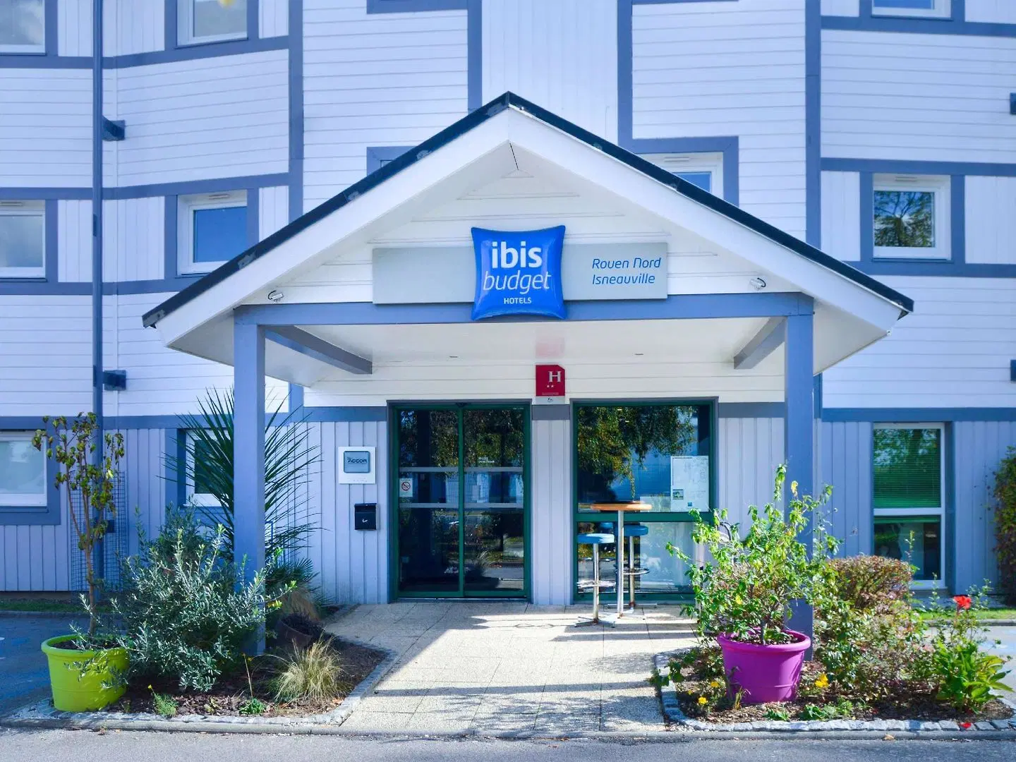 ibis budget Rouen Nord Isneauville EXTERIOR
