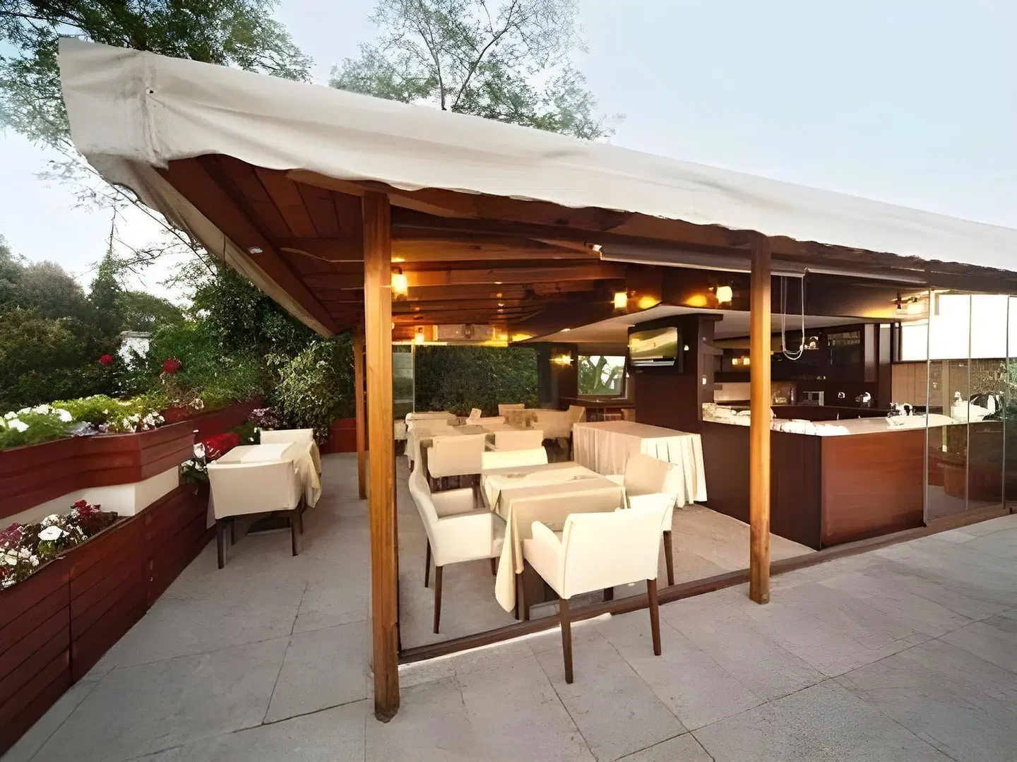 Dilhayat Kalfa Hotel Terrasse