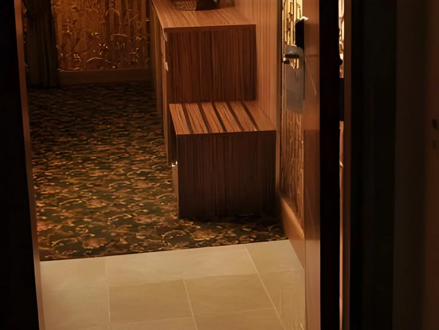 Best Town Hotel Badezimmer