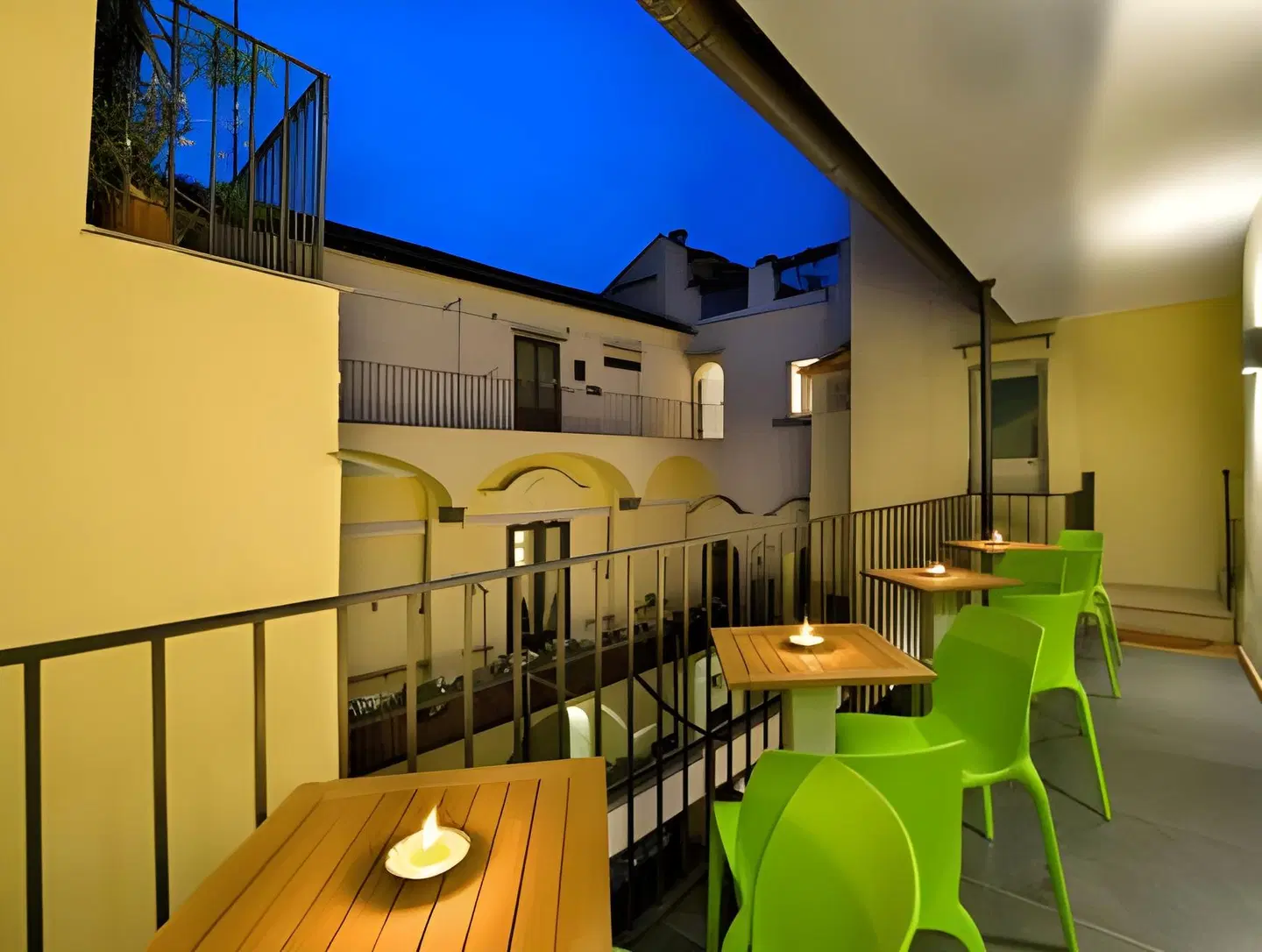 Palazzo Montefusco Terrasse