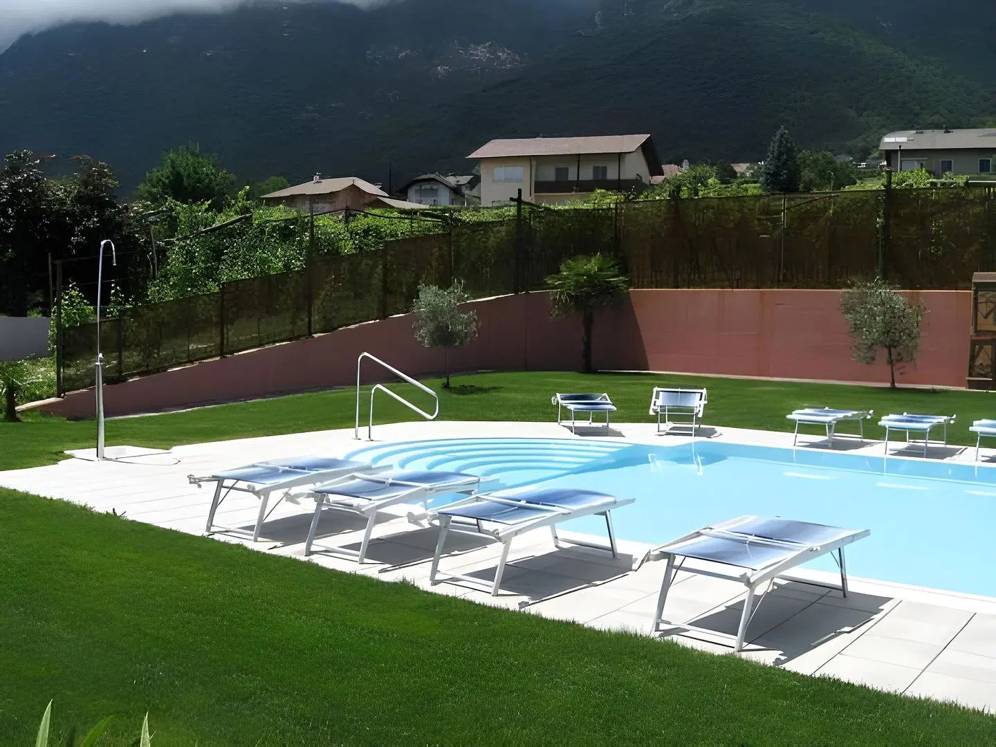 Garni Hotel Peterlinhof OUTDOOR_POOL