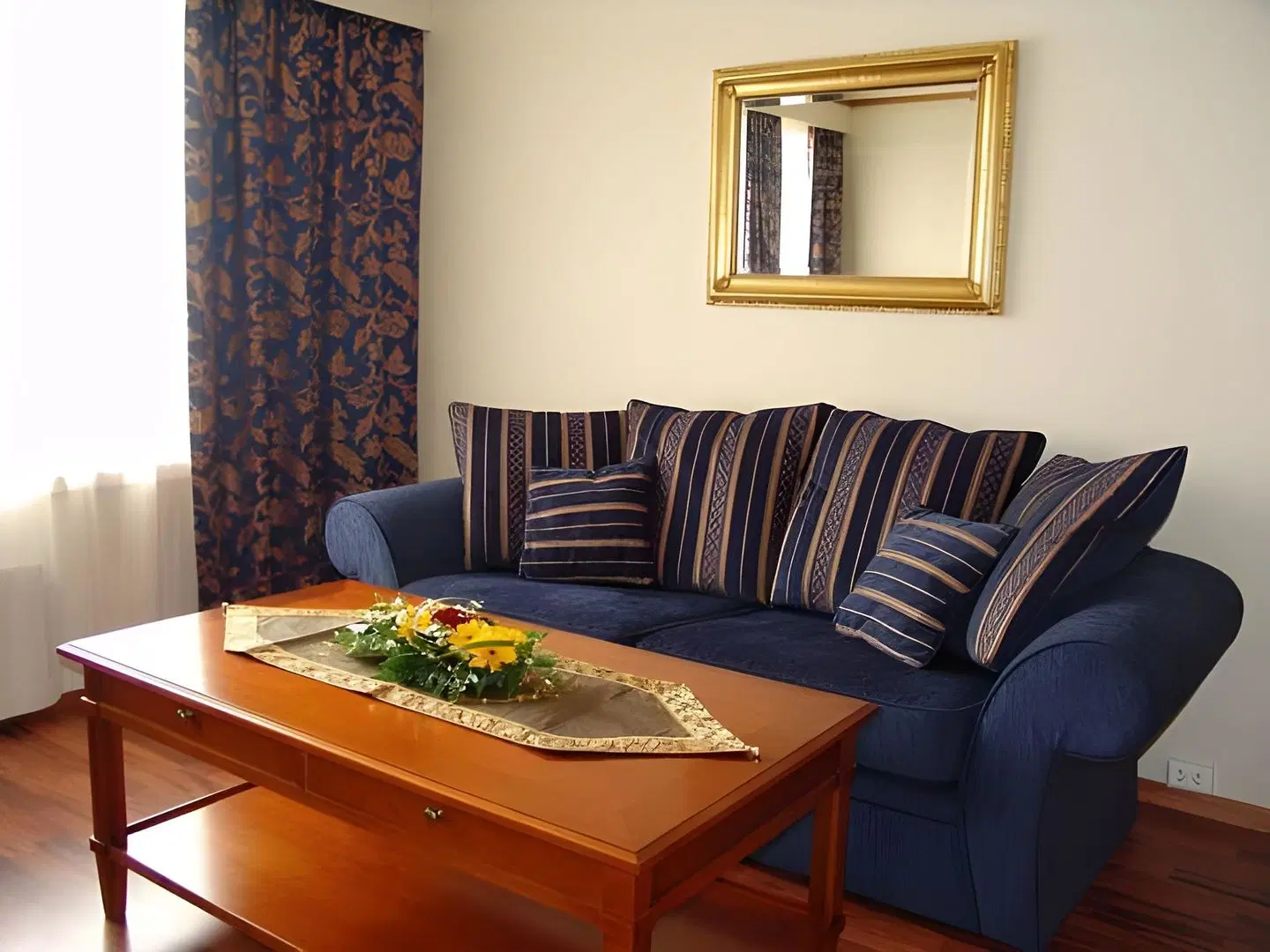 Westland Hotel ROOM_EXAMPLE