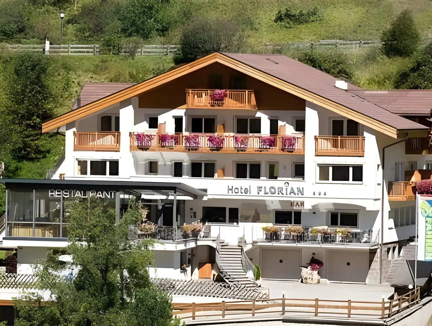 Florian EXTERIOR