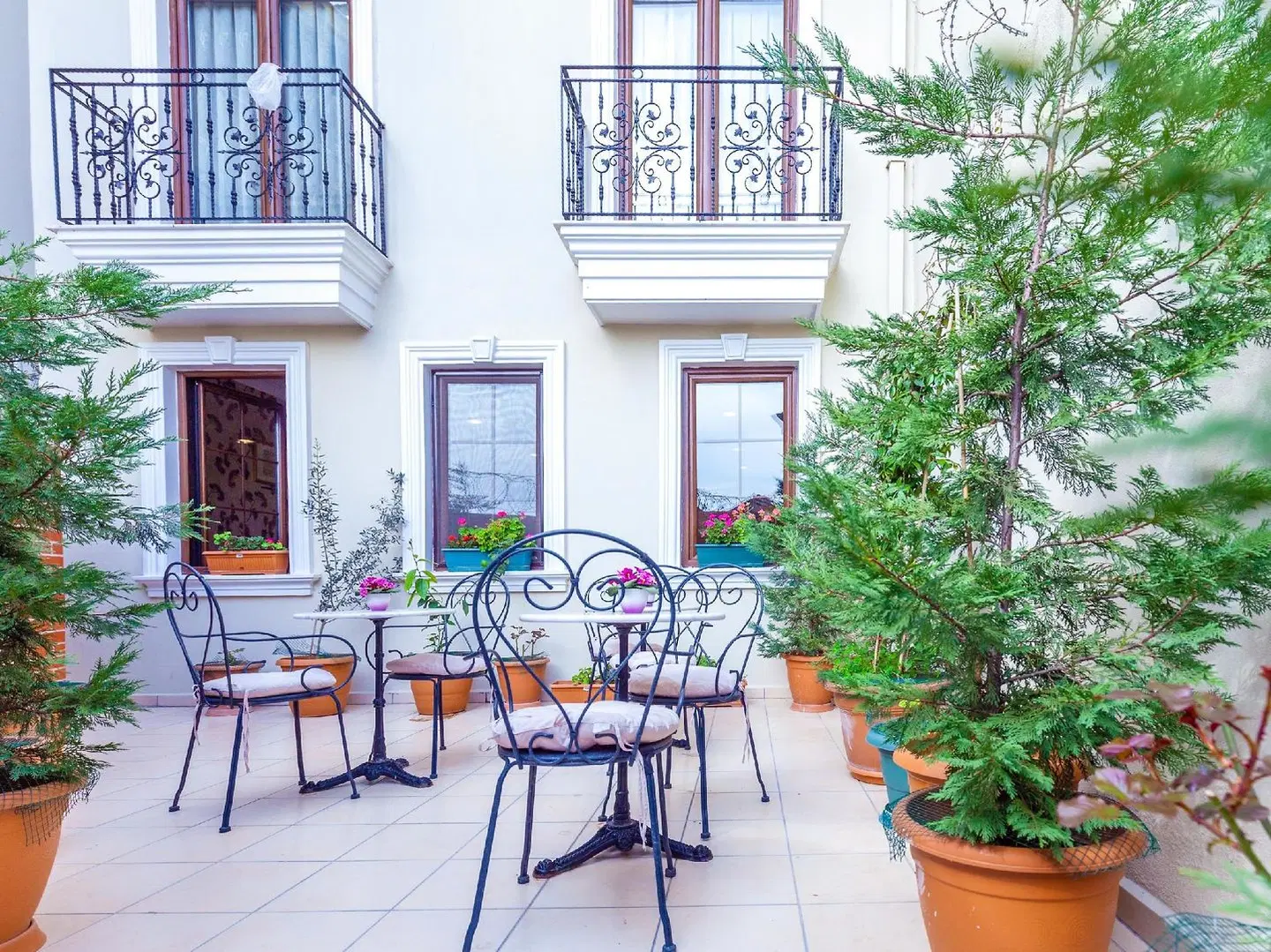 Saba Sultan Hotel Terrasse