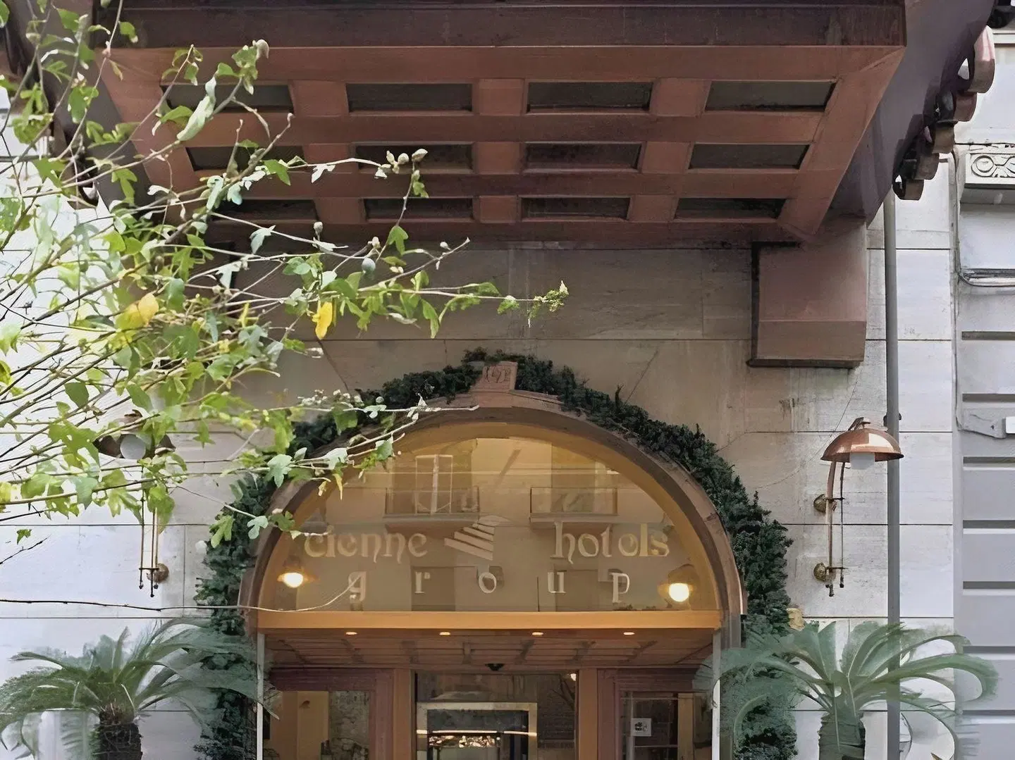 Eden EXTERIOR