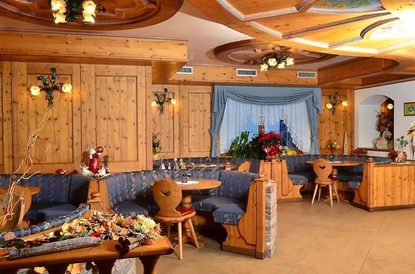Villa Aurora Restaurant