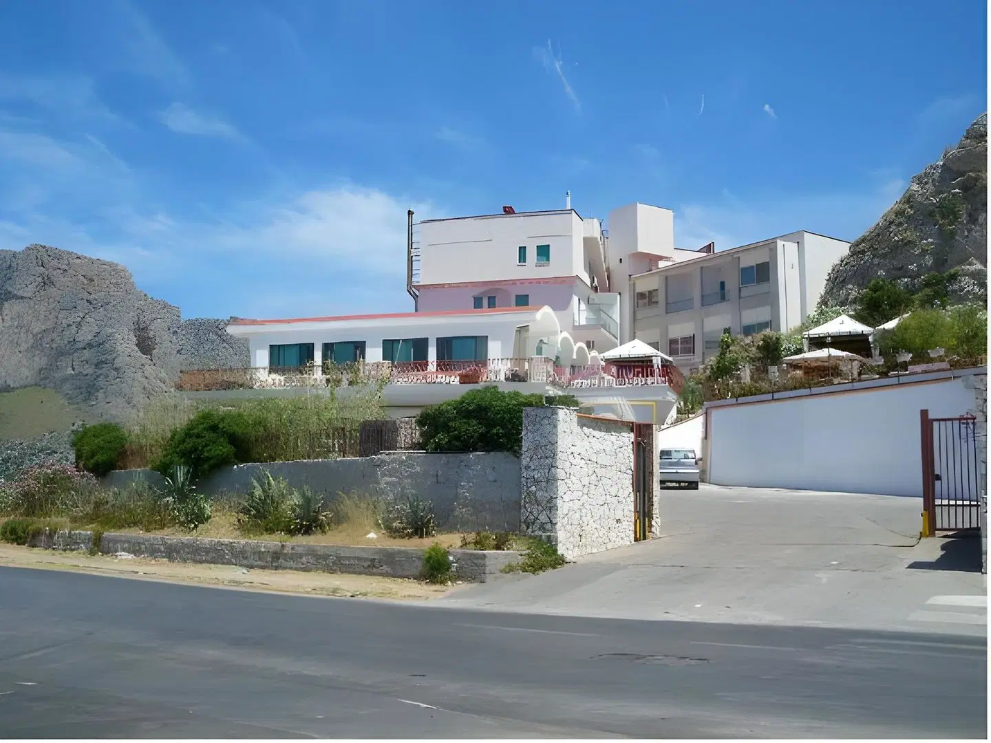 Bellevue del Golfo EXTERIOR