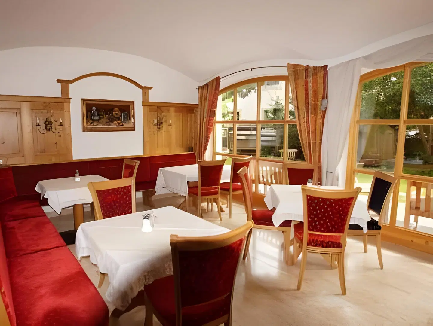 Obermair ROOM_EXAMPLE