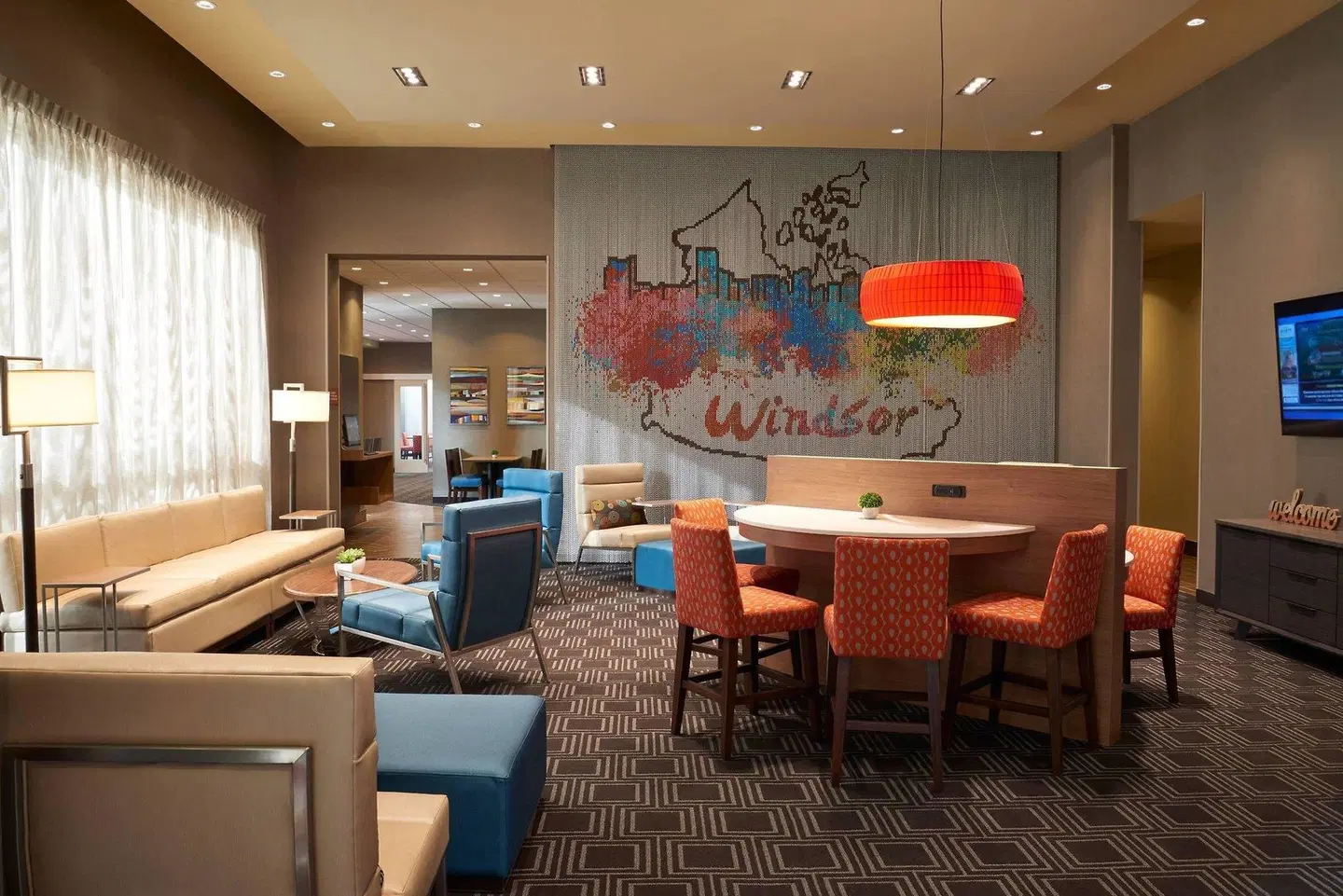 TownePlace Suites by Marriott Windsor Bar