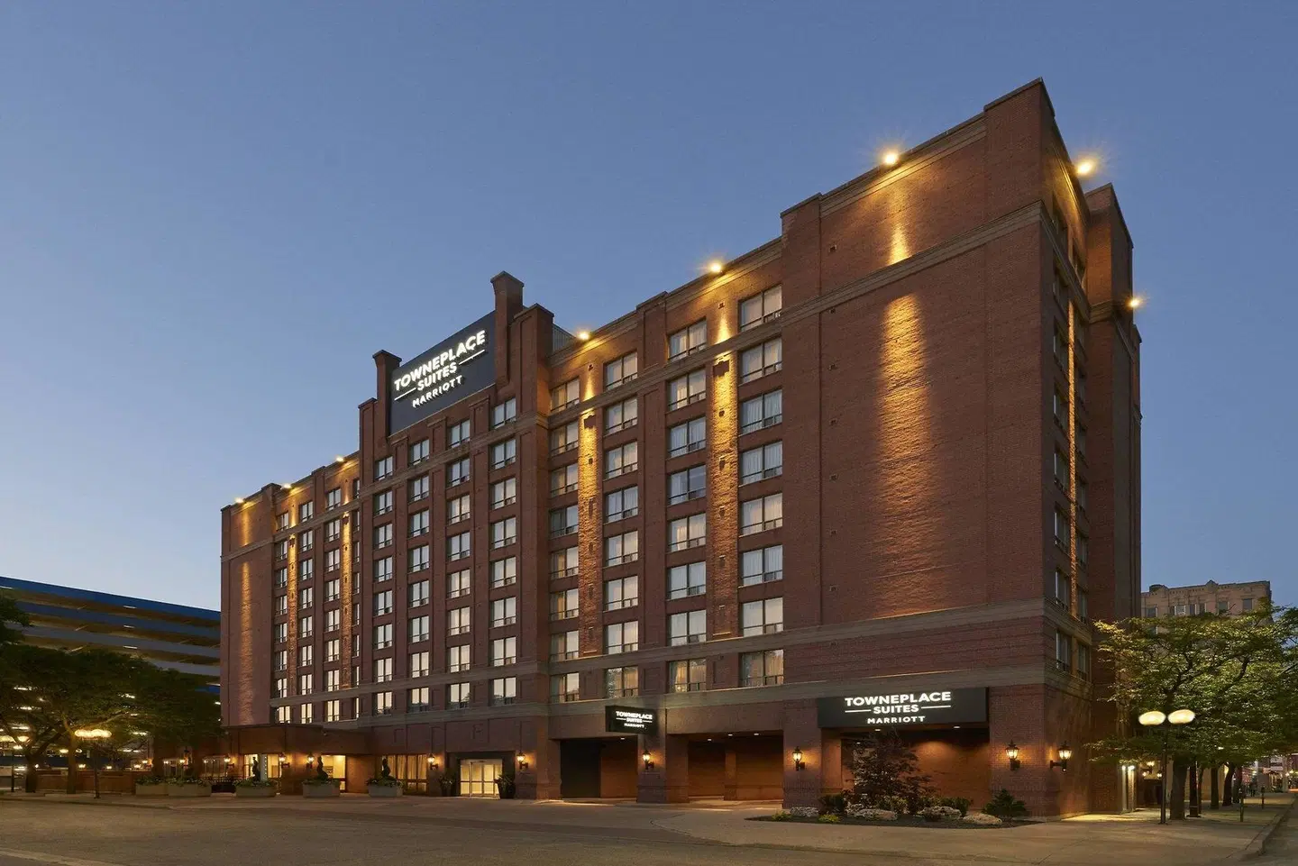 TownePlace Suites by Marriott Windsor EXTERIOR