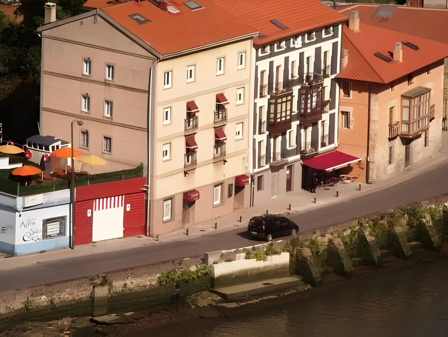 Hostal Ria de Bilbao EXTERIOR