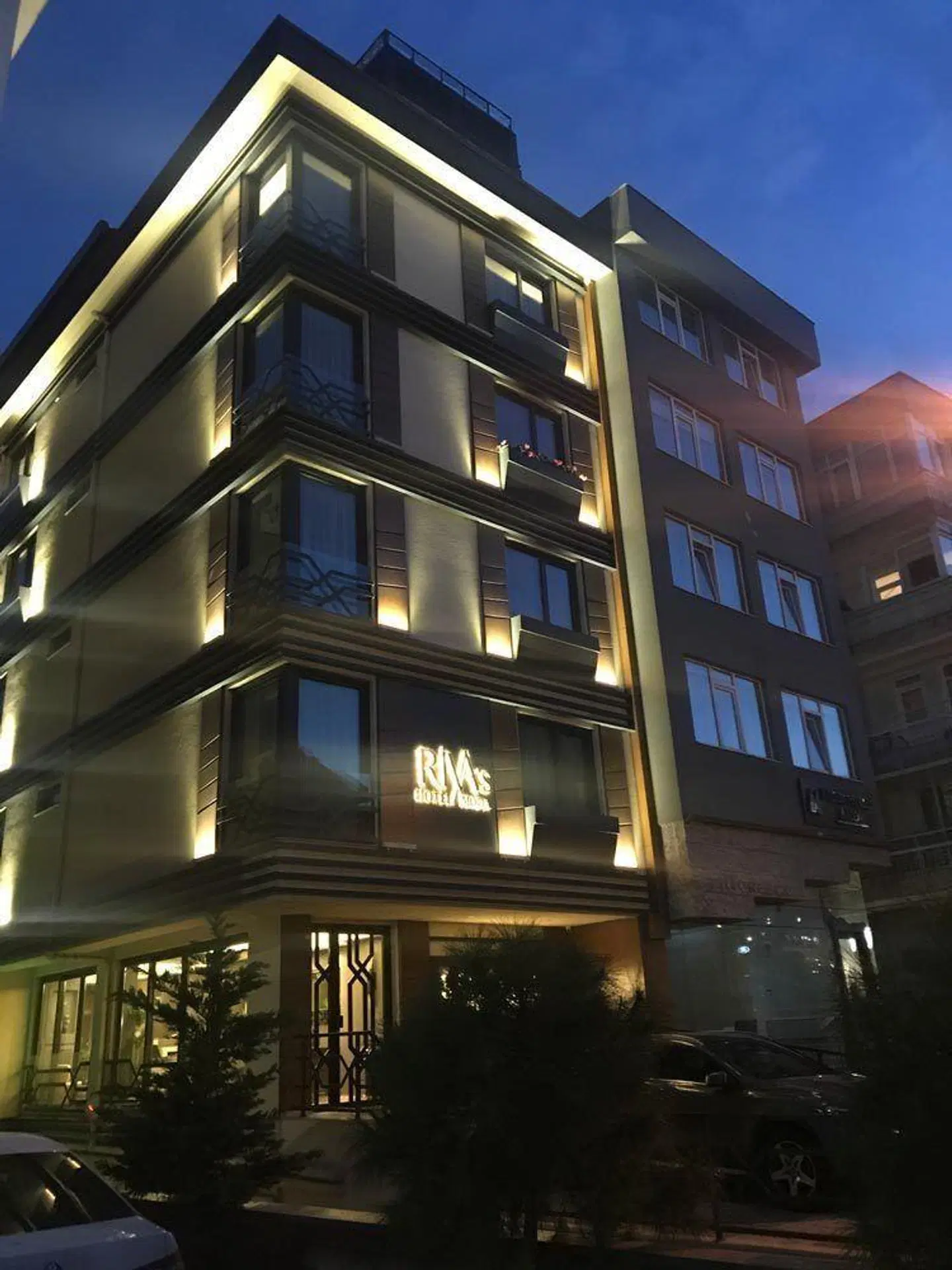 Riva's Moda EXTERIOR
