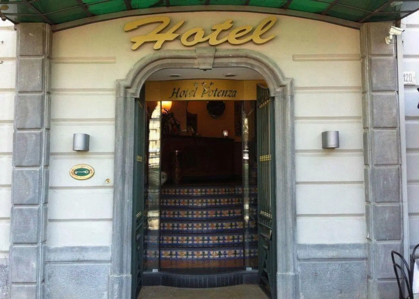 Potenza LOUNGE_LOBBY