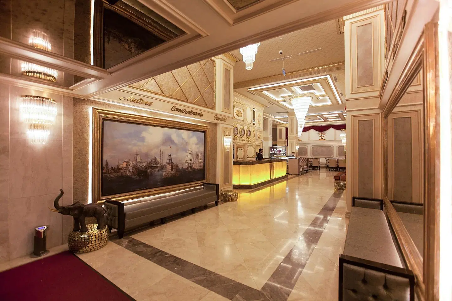 Miss Istanbul Hotel & Spa Hallenbad