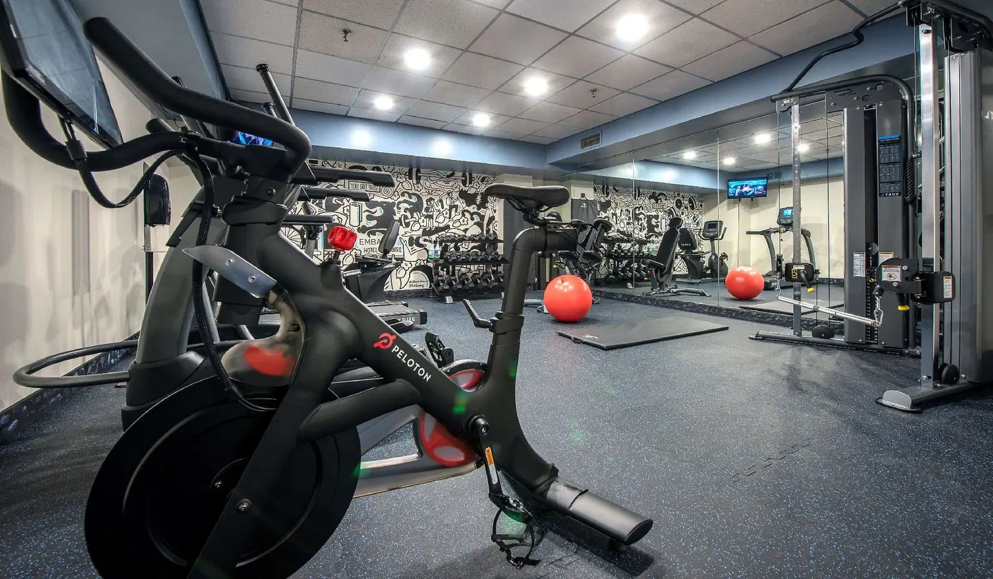 Embassy Hotel & Suites SPORTS_AND_LEISURE