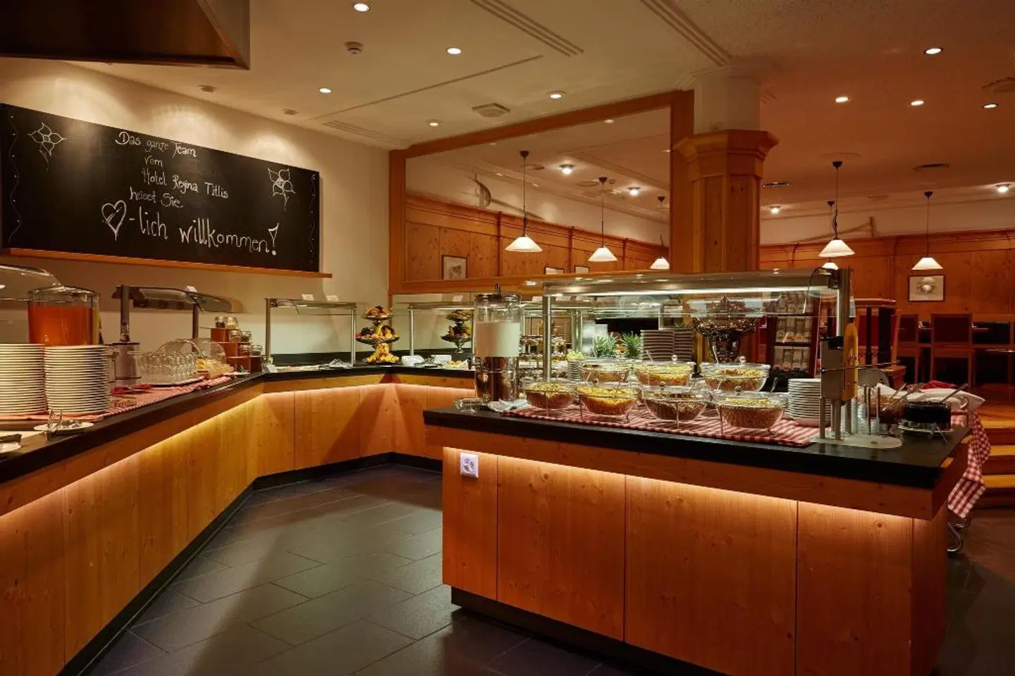 H+ Hotel & SPA Engelberg Bar