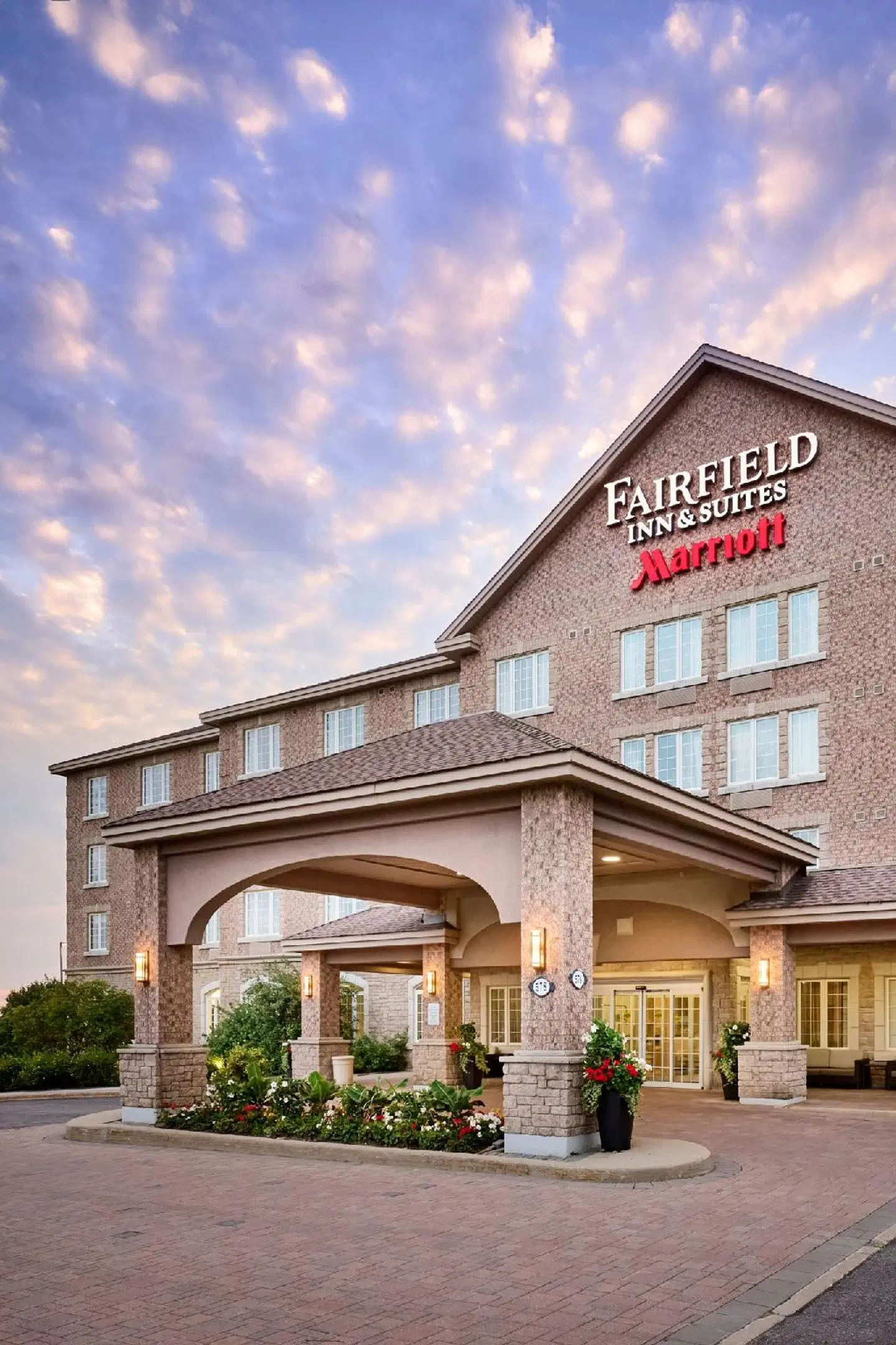 Fairfield Inn & Suites by Marriott Ottawa Kanata EXTERIOR