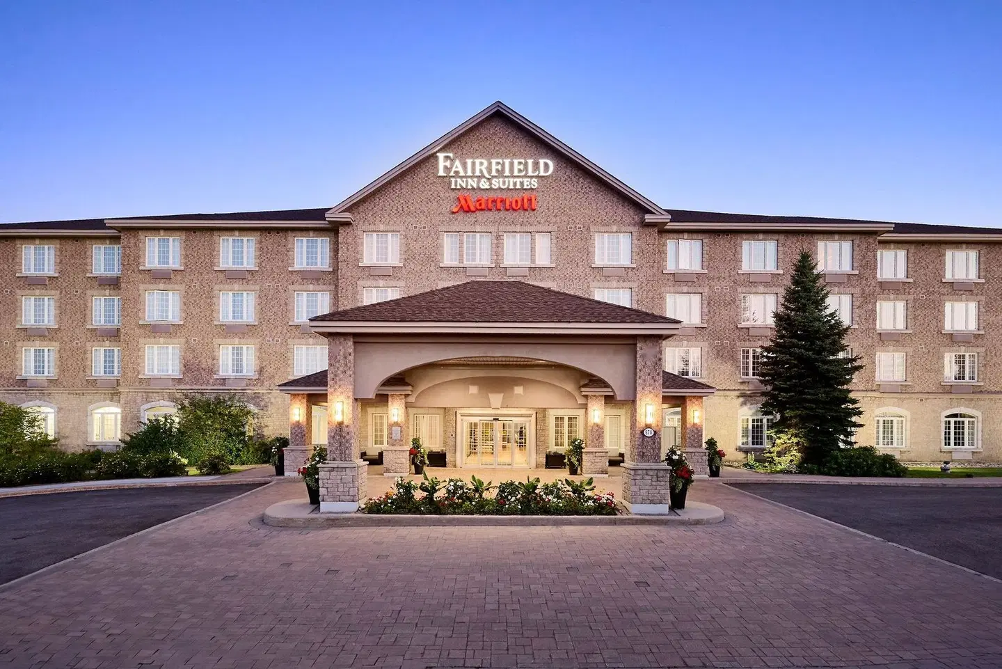 Fairfield Inn & Suites by Marriott Ottawa Kanata EXTERIOR
