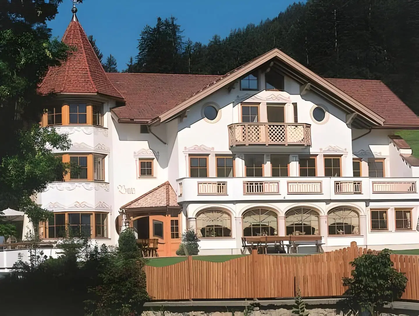 Turm Hotel Gschwendt EXTERIOR