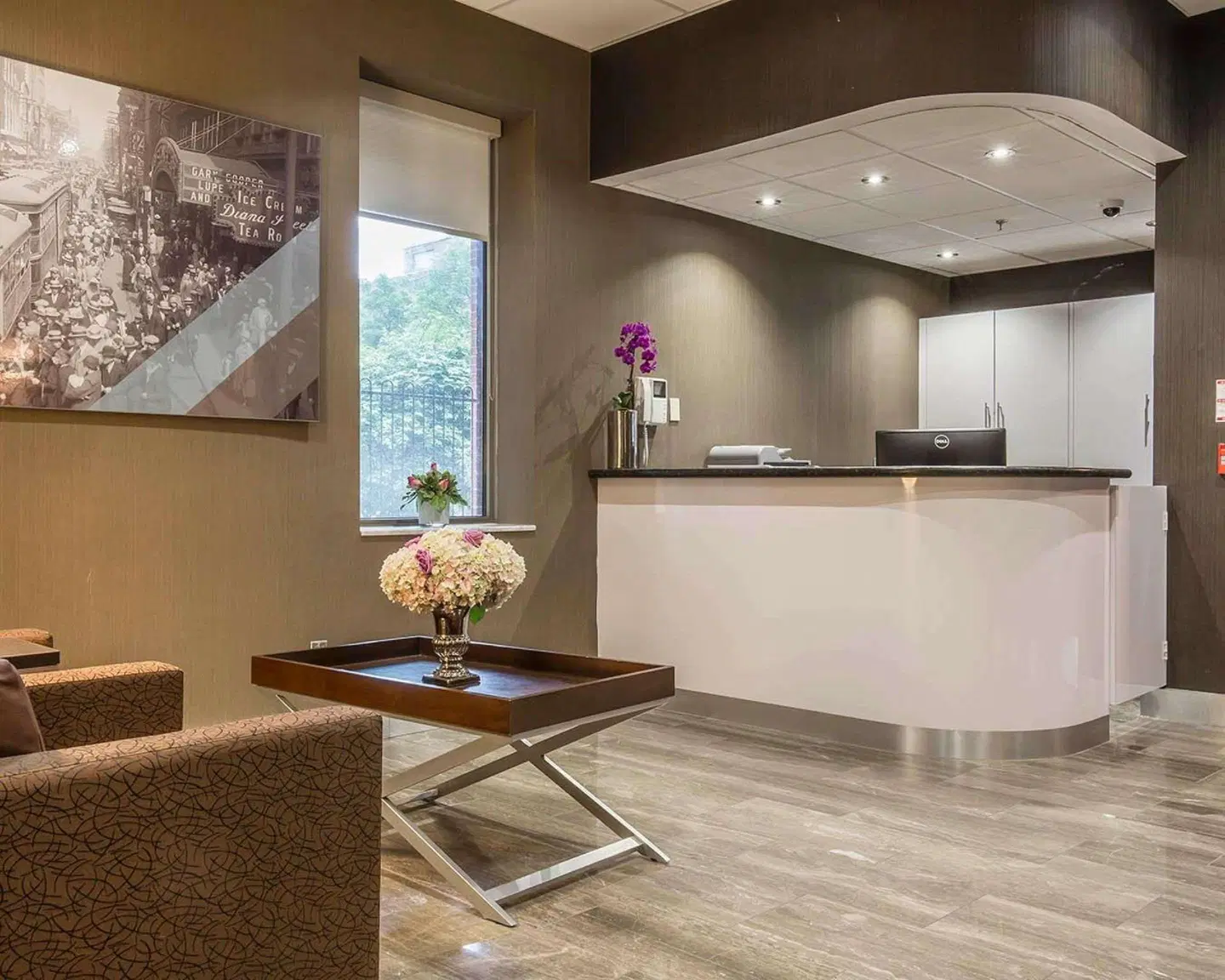The Saint James Hotel, an Ascend Hotel Collection Member LOUNGE_LOBBY
