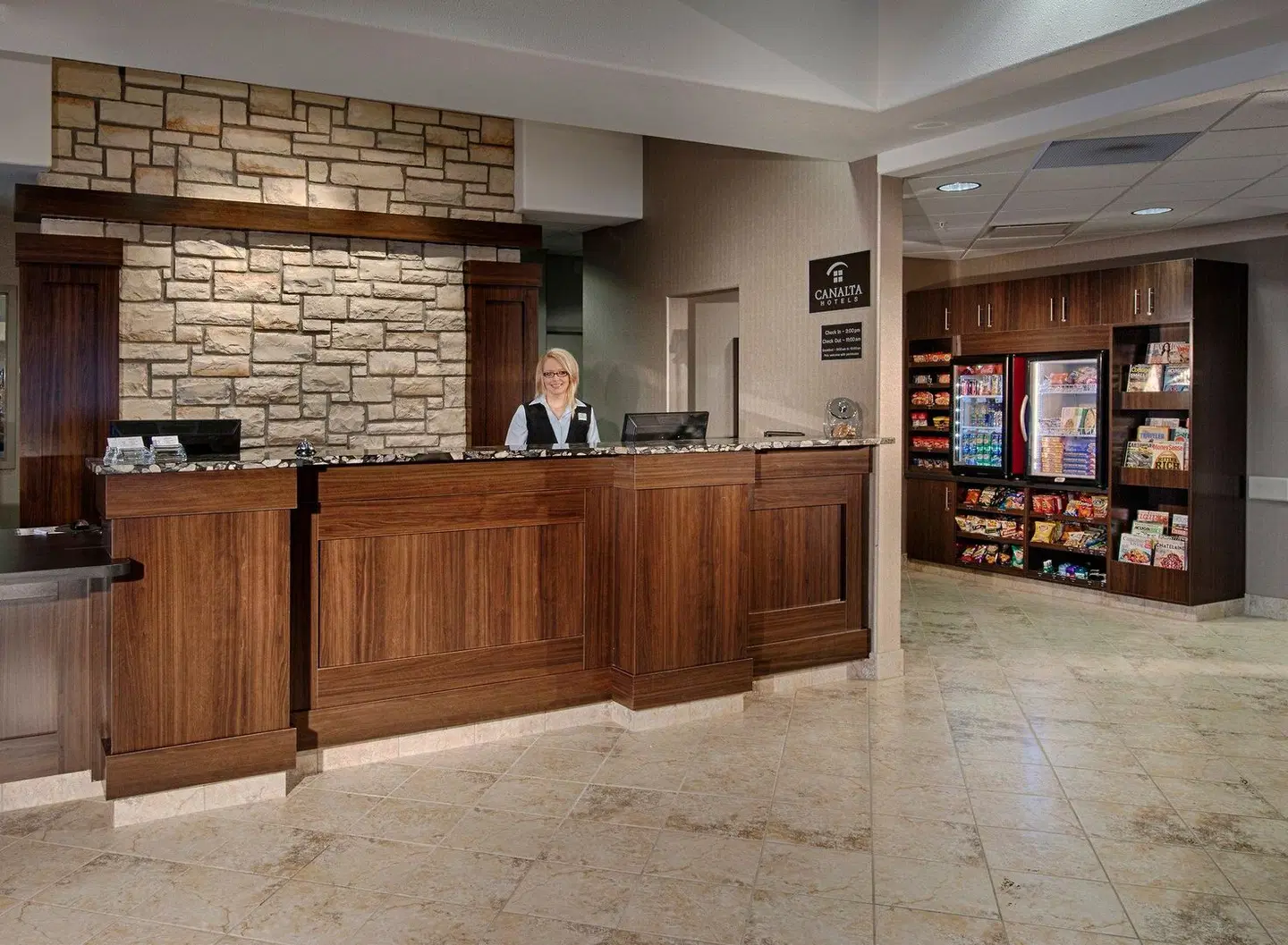 Canalta Hotel Assiniboia LOUNGE_LOBBY