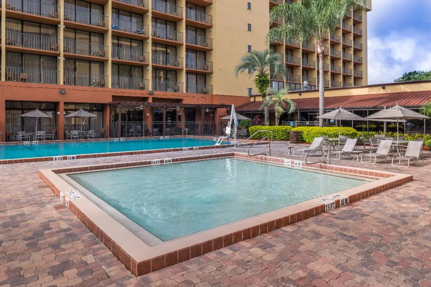 Holiday Inn & Suites Orlando SW - Celebration Area OUTDOOR_POOL