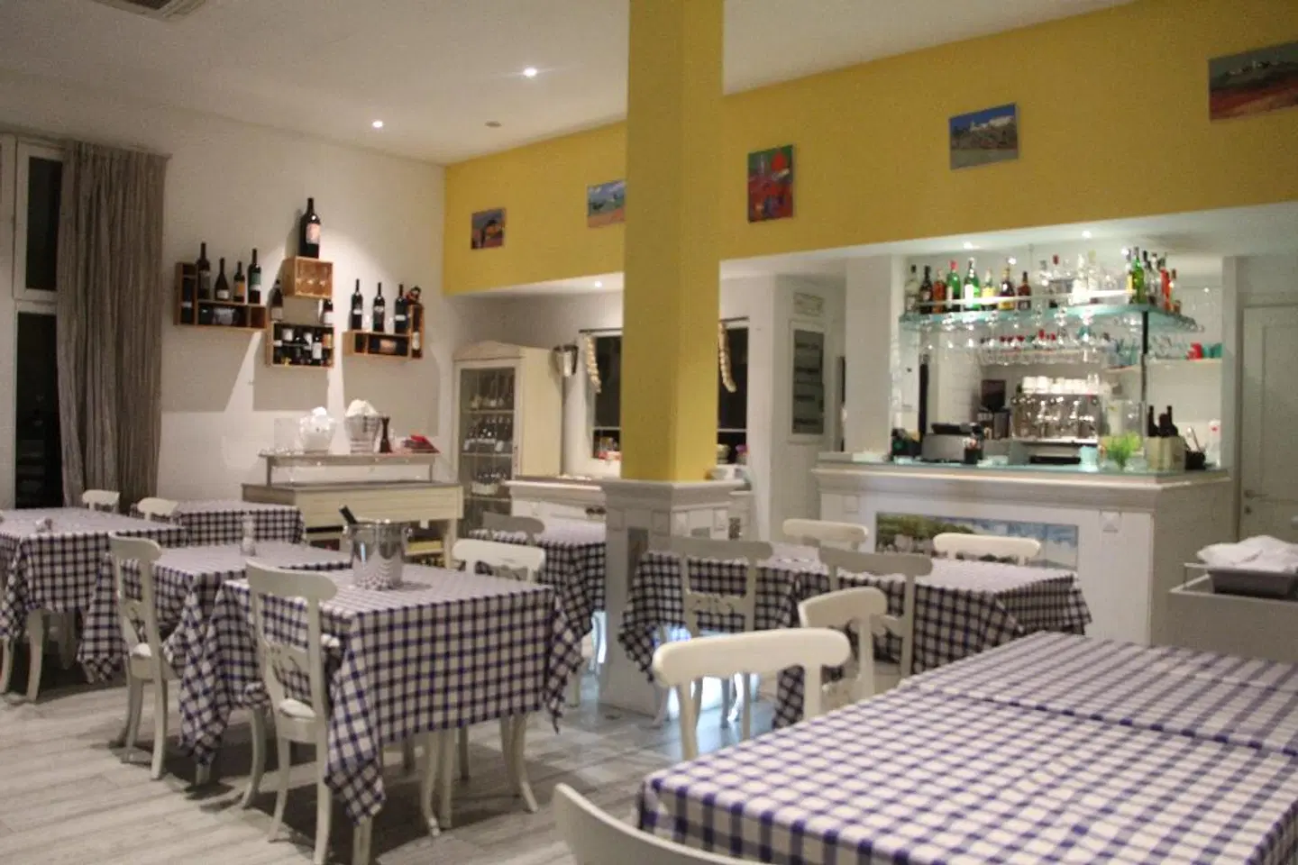 Alex LOUNGE_LOBBY