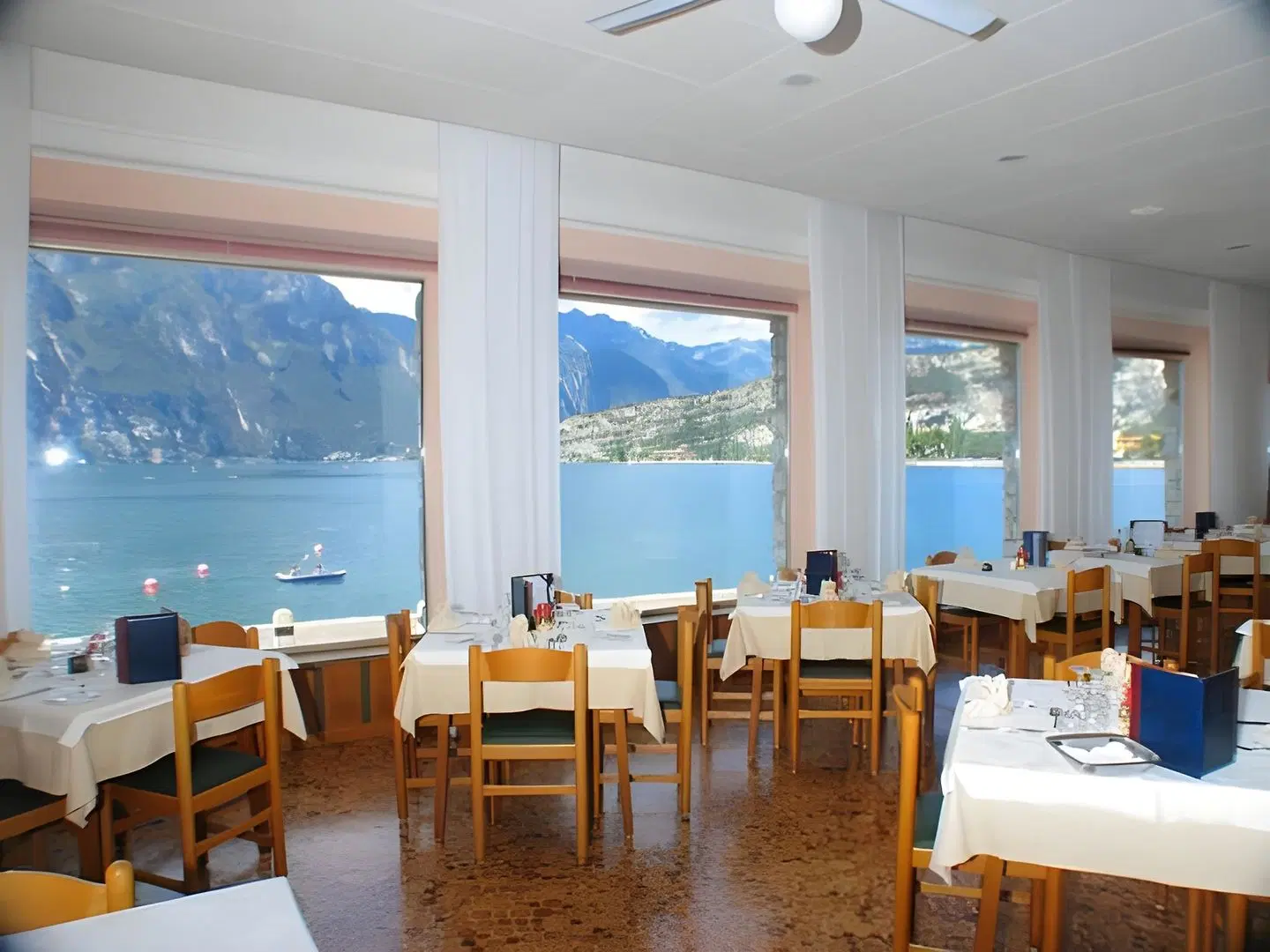 Paradiso Restaurant