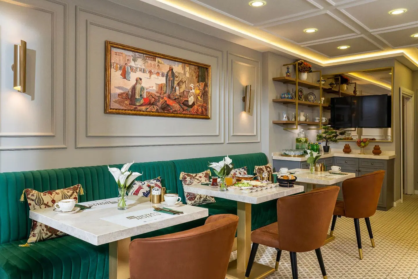 Royan Suites Restaurant