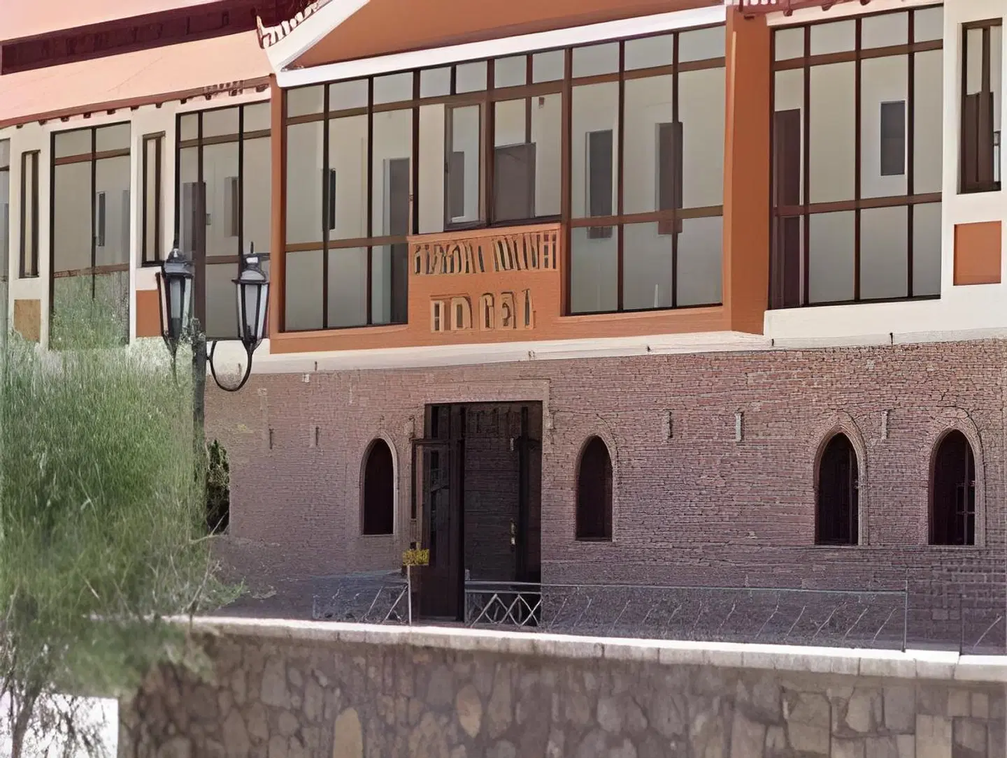 Europa Beach Hotel EXTERIOR