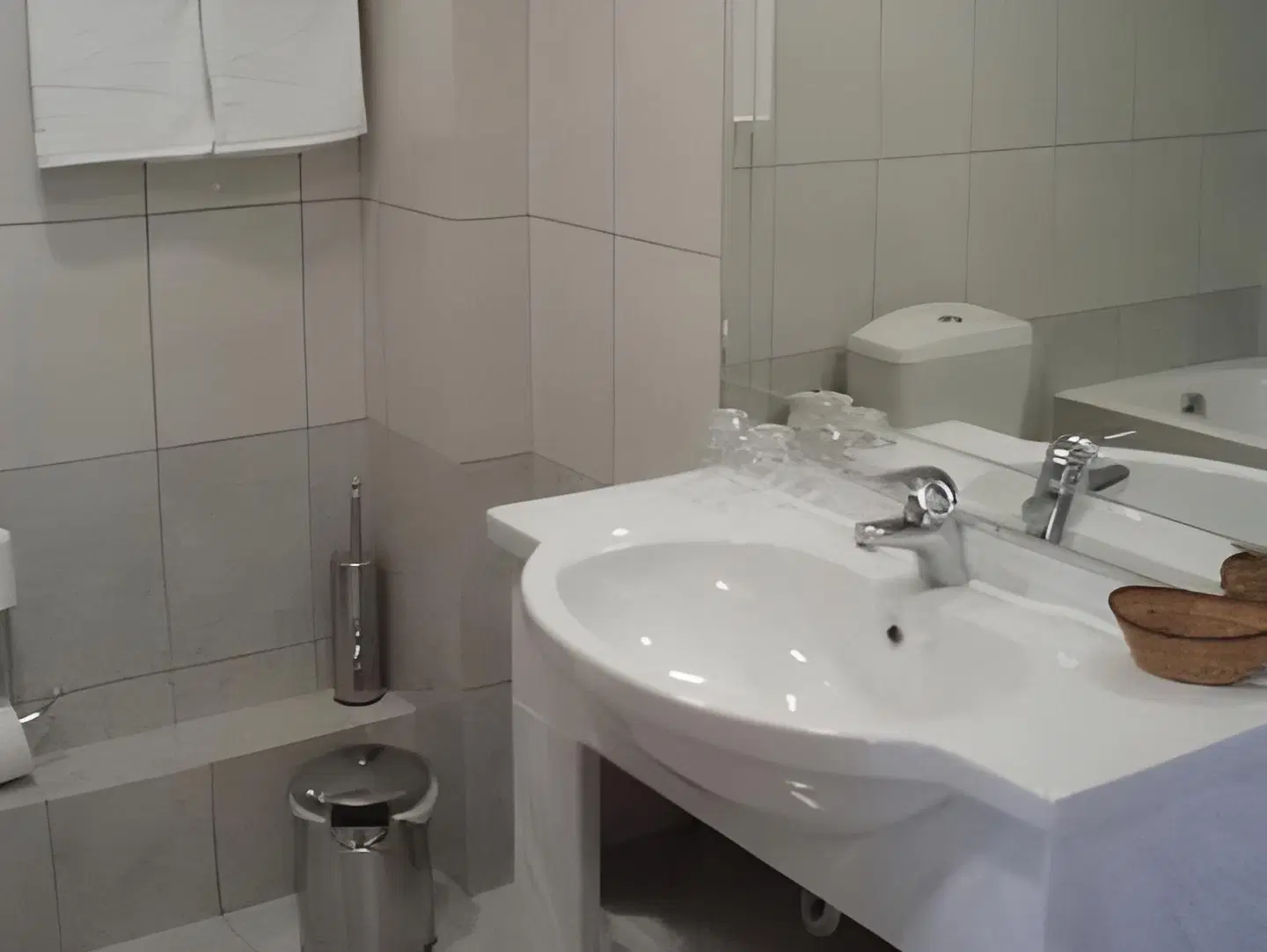 Europa Beach Hotel Badezimmer