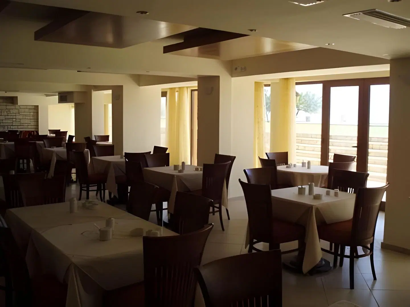 Europa Beach Hotel Restaurant
