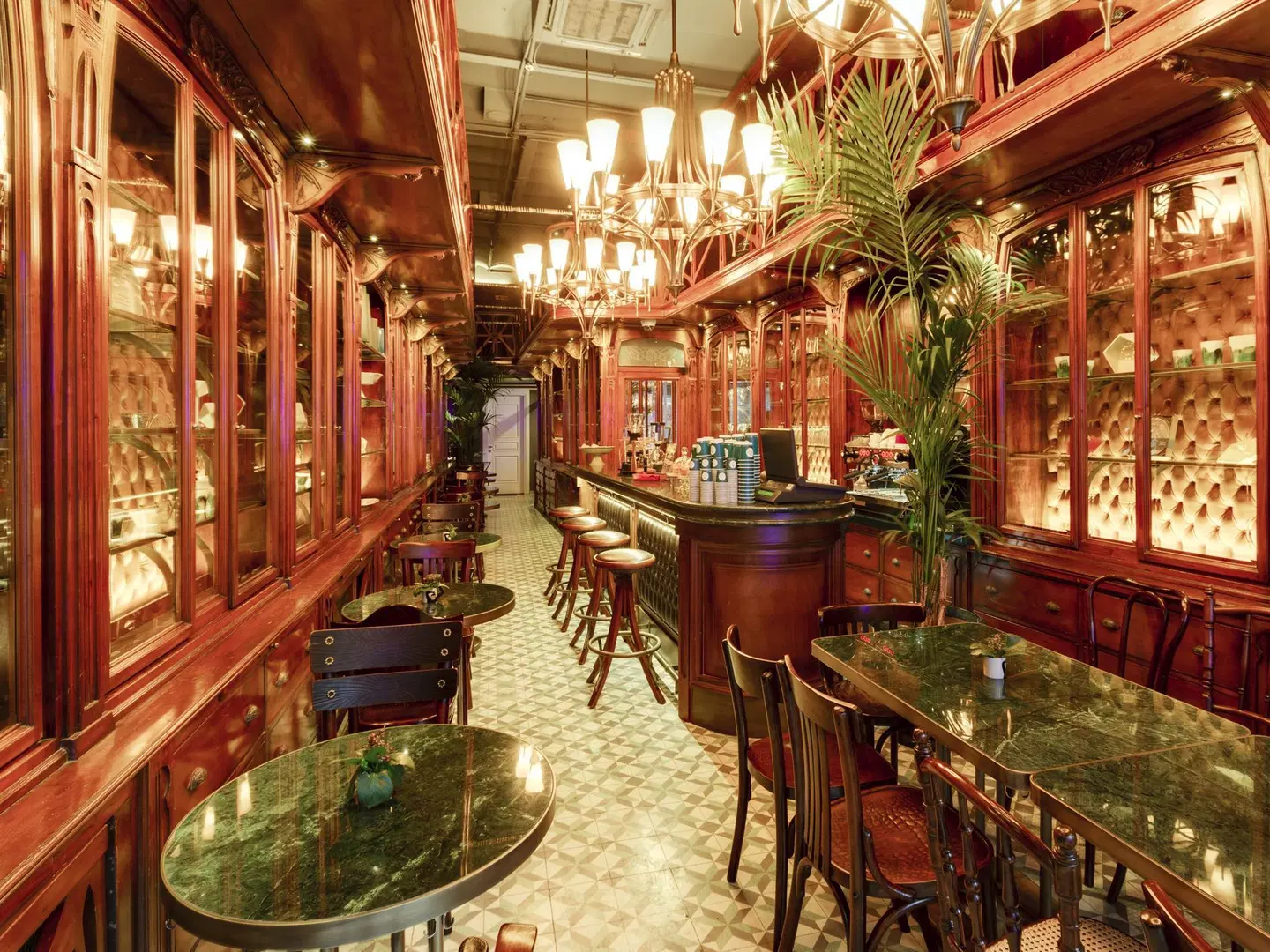 Ravouna 1906 Bar